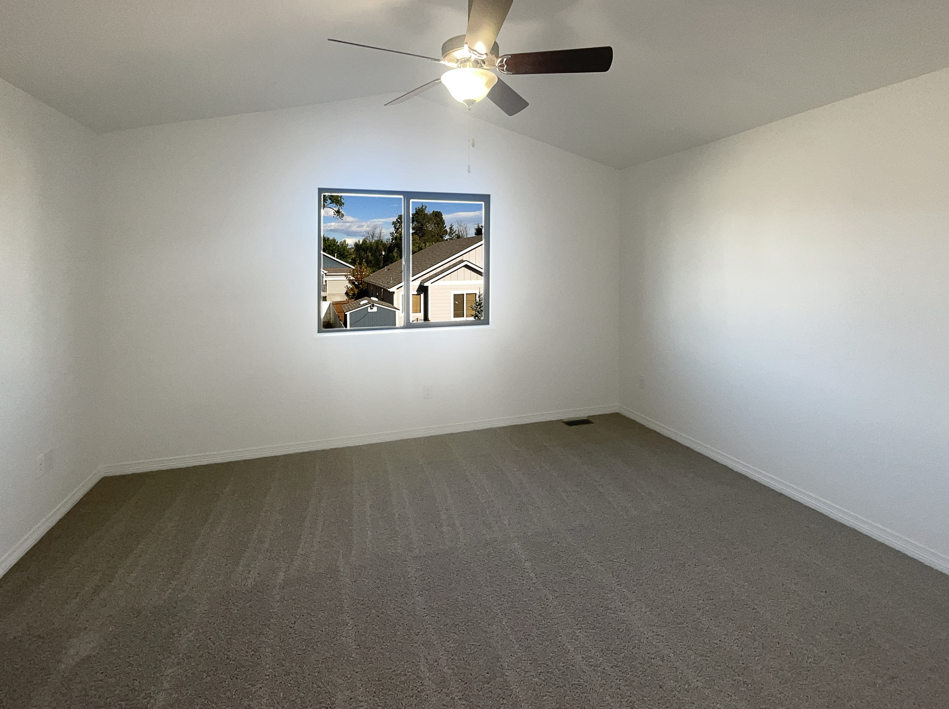 Photo 5 of 25 of 6812 Galpin Dr, Colorado Springs, CO