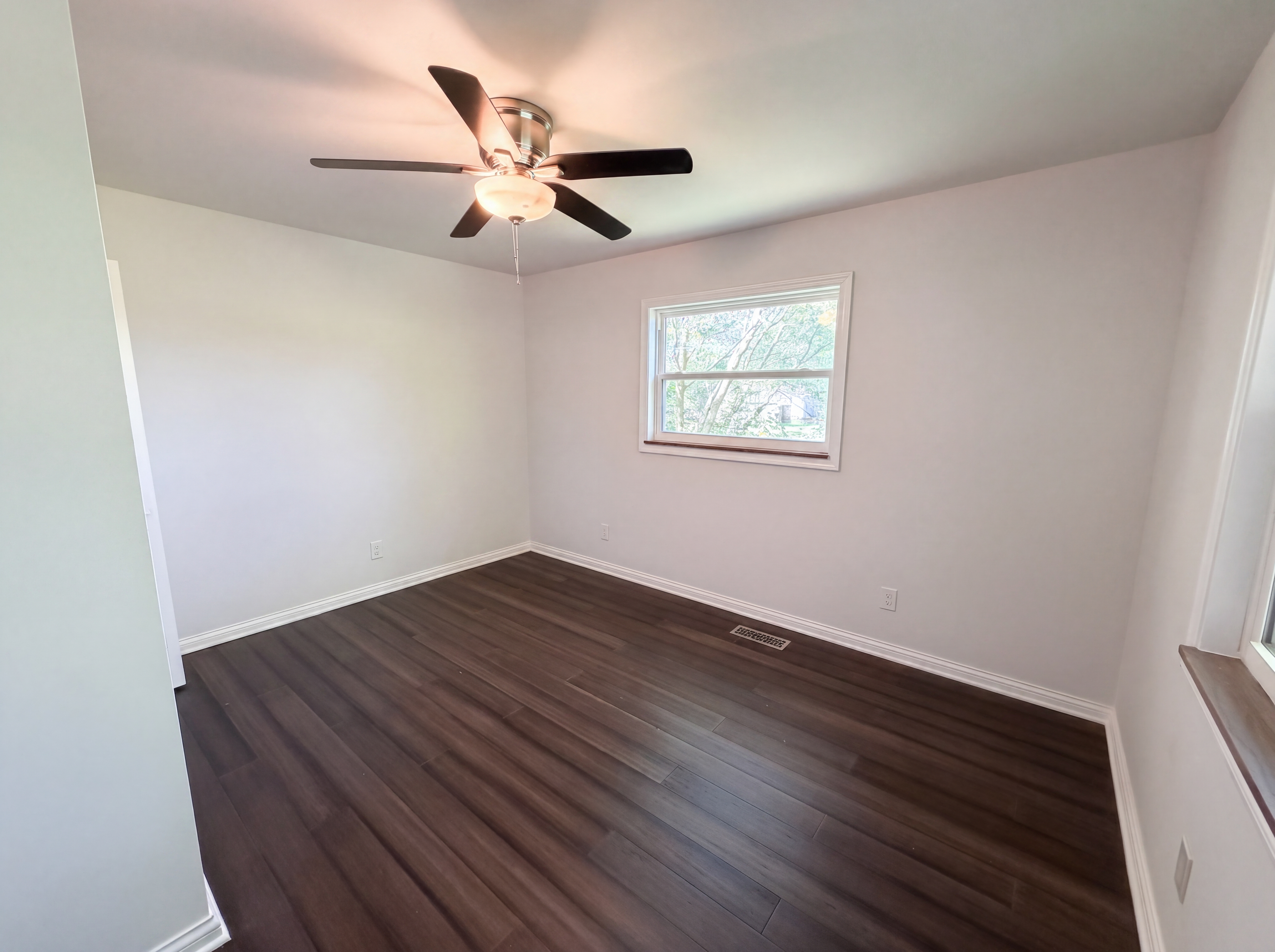 Photo 16 of 29 of 1204 Britton Dr, Knoxville, TN