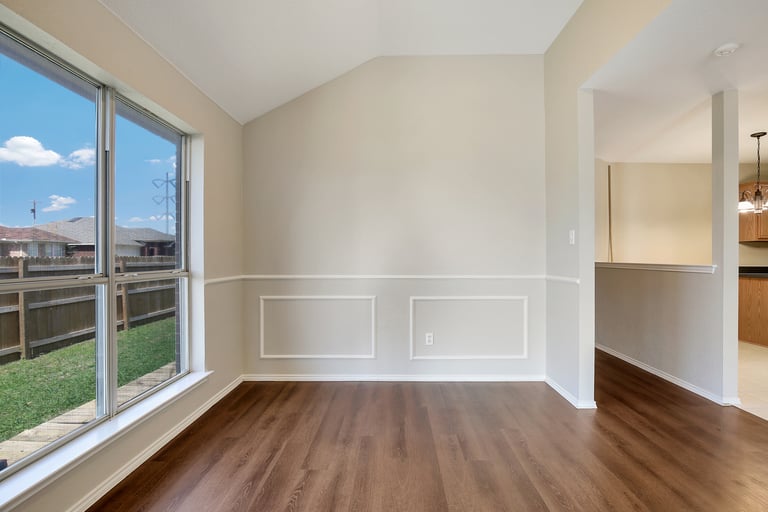 Photo 9 of 28 - 709 Stone Mesa Ct, Arlington, TX 76001