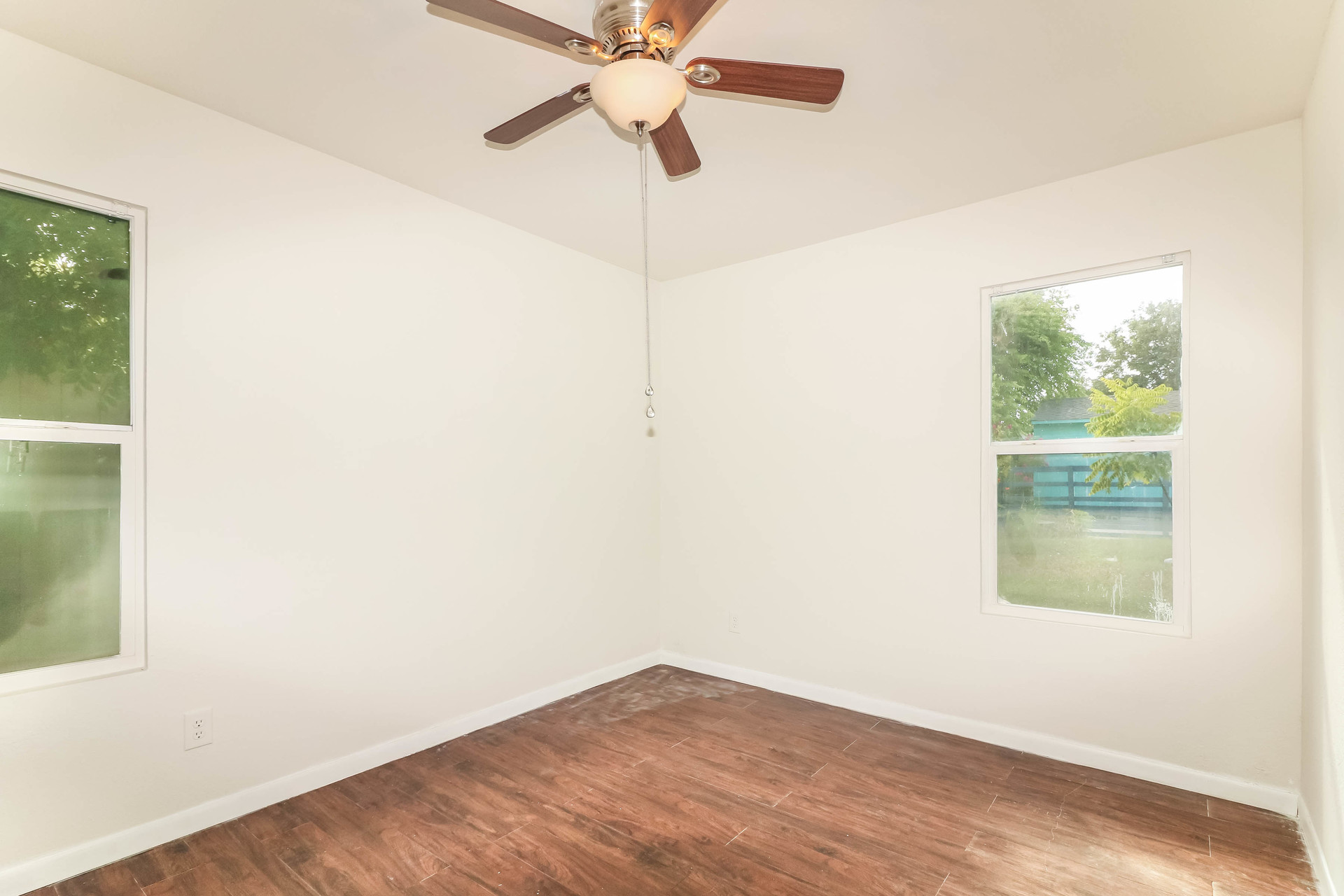 Photo 9 of 21 of 306 N Houston St, Aransas Pass, TX