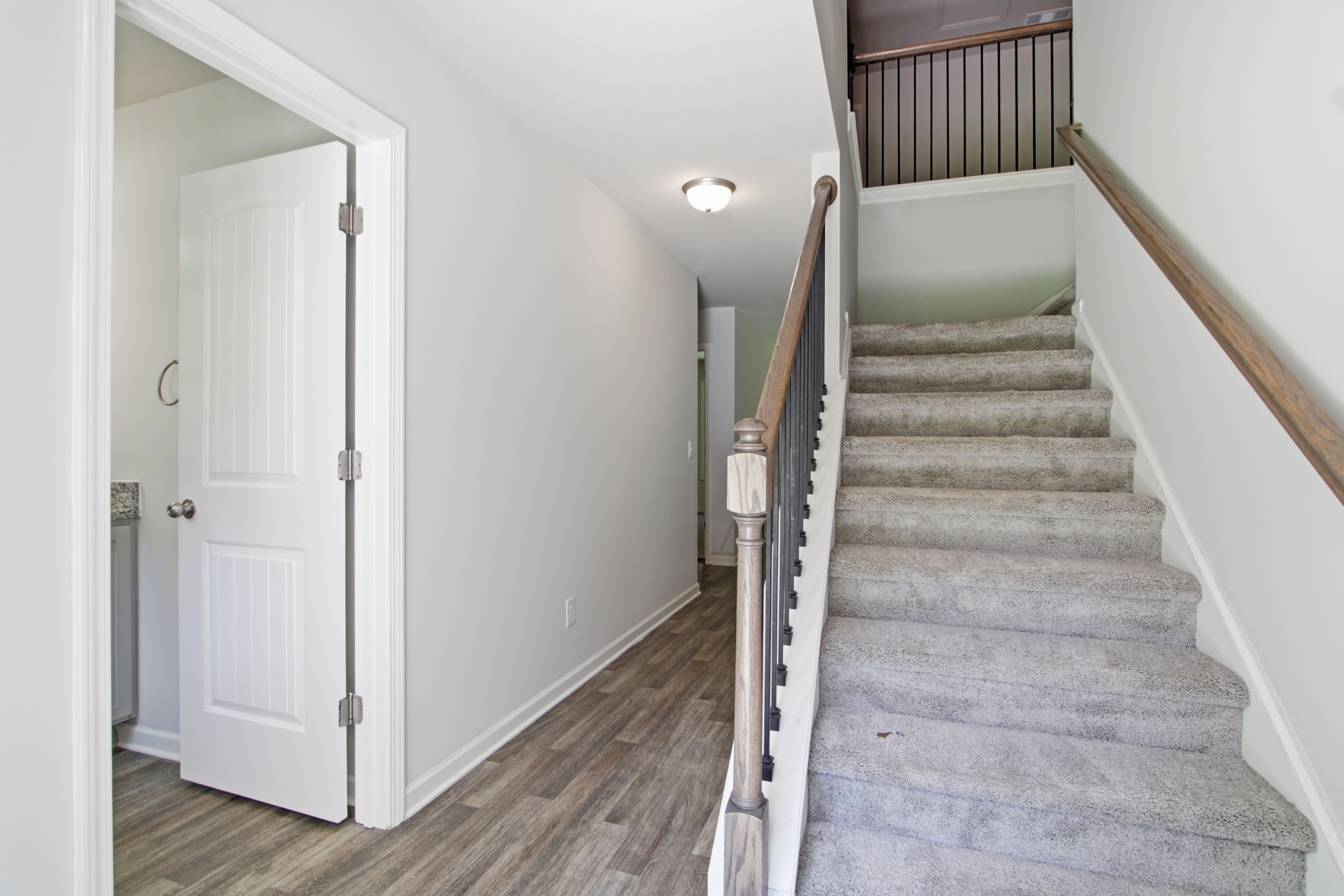 Photo 11 of 38 of 522 Mountain Creek Dr, Maysville, GA