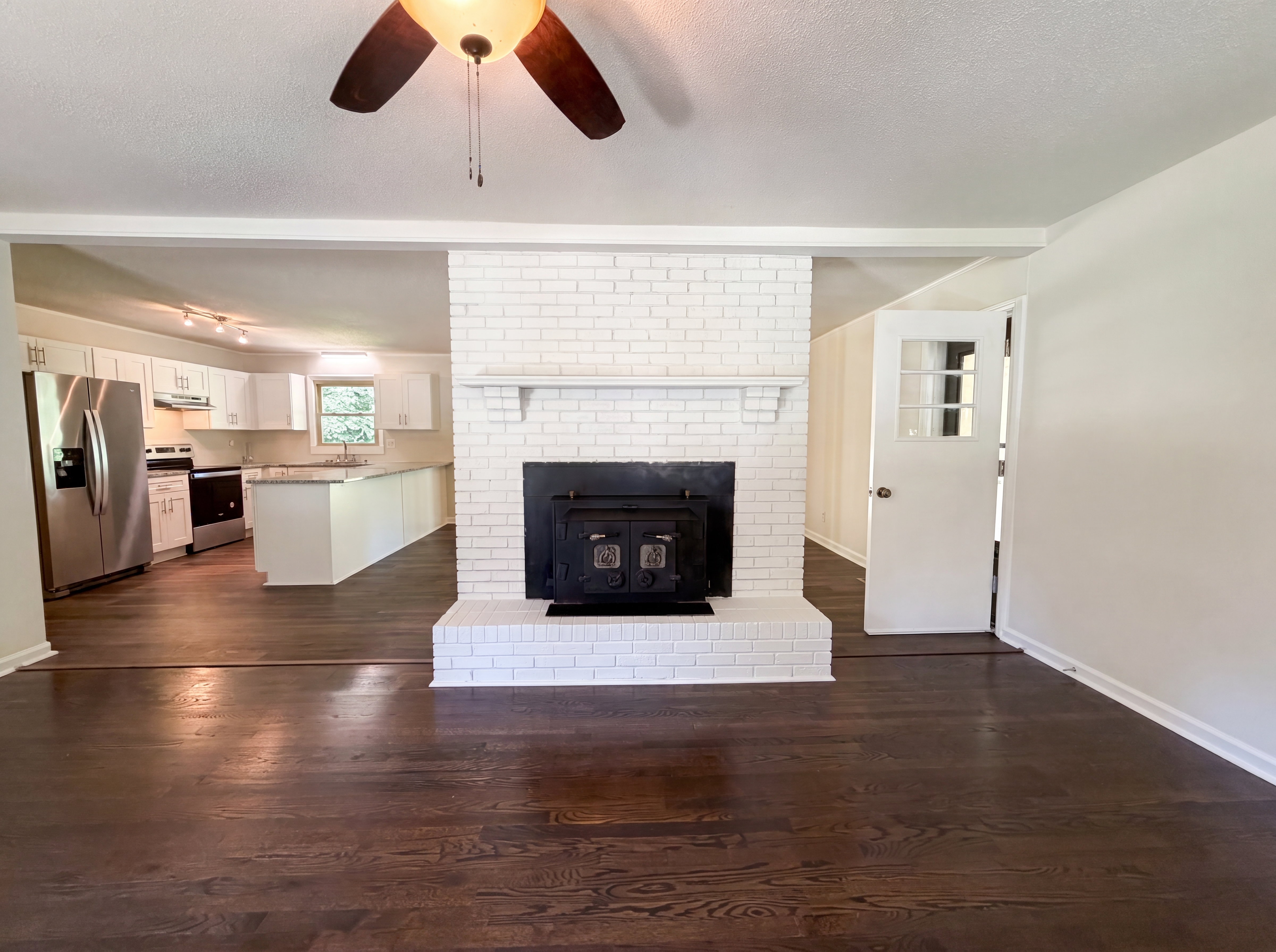 Photo 8 of 16 of 2418 Woodbridge Dr, Gastonia, NC