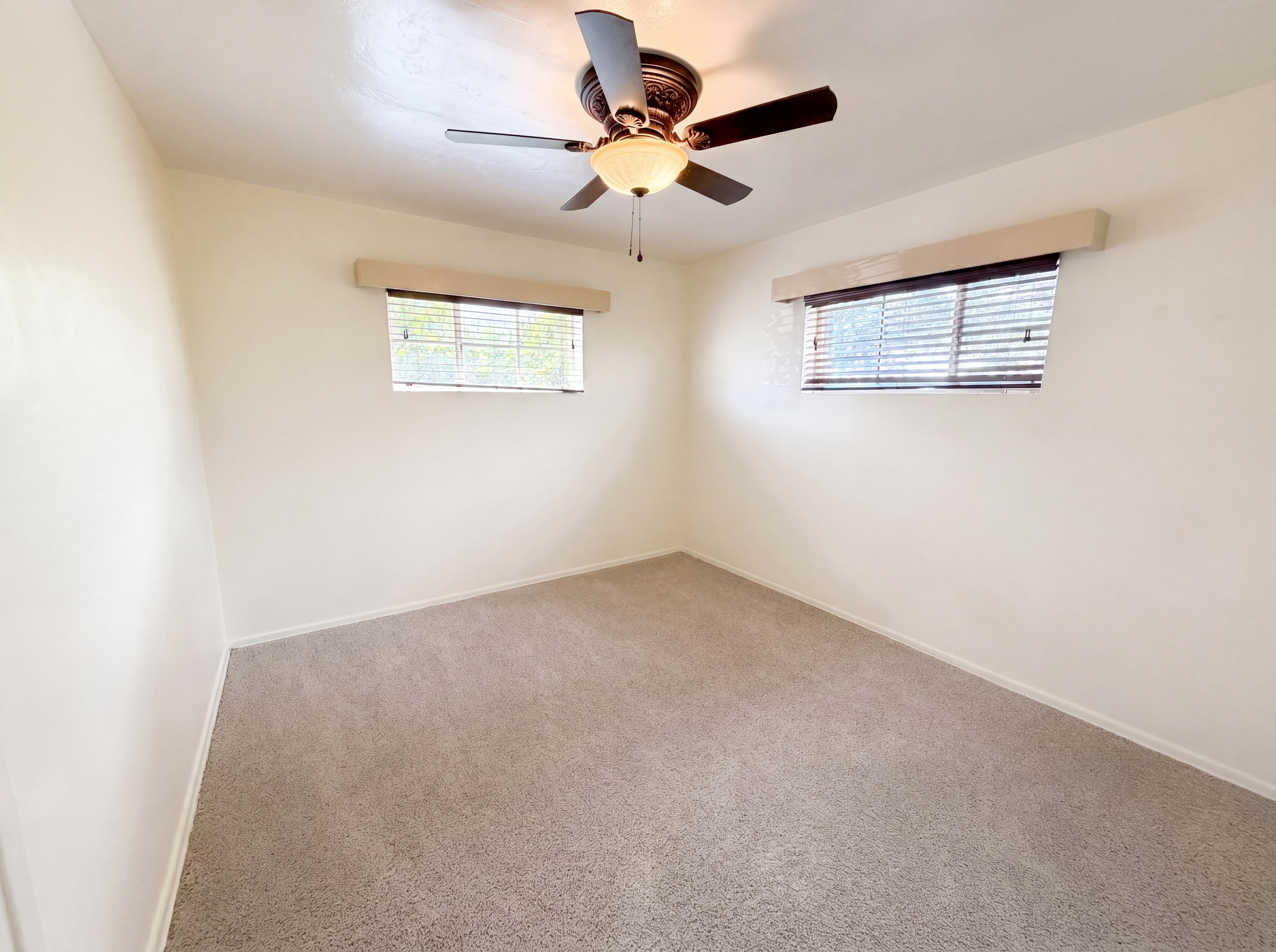 Photo 7 of 25 of 6611 E Julia St, Tucson, AZ