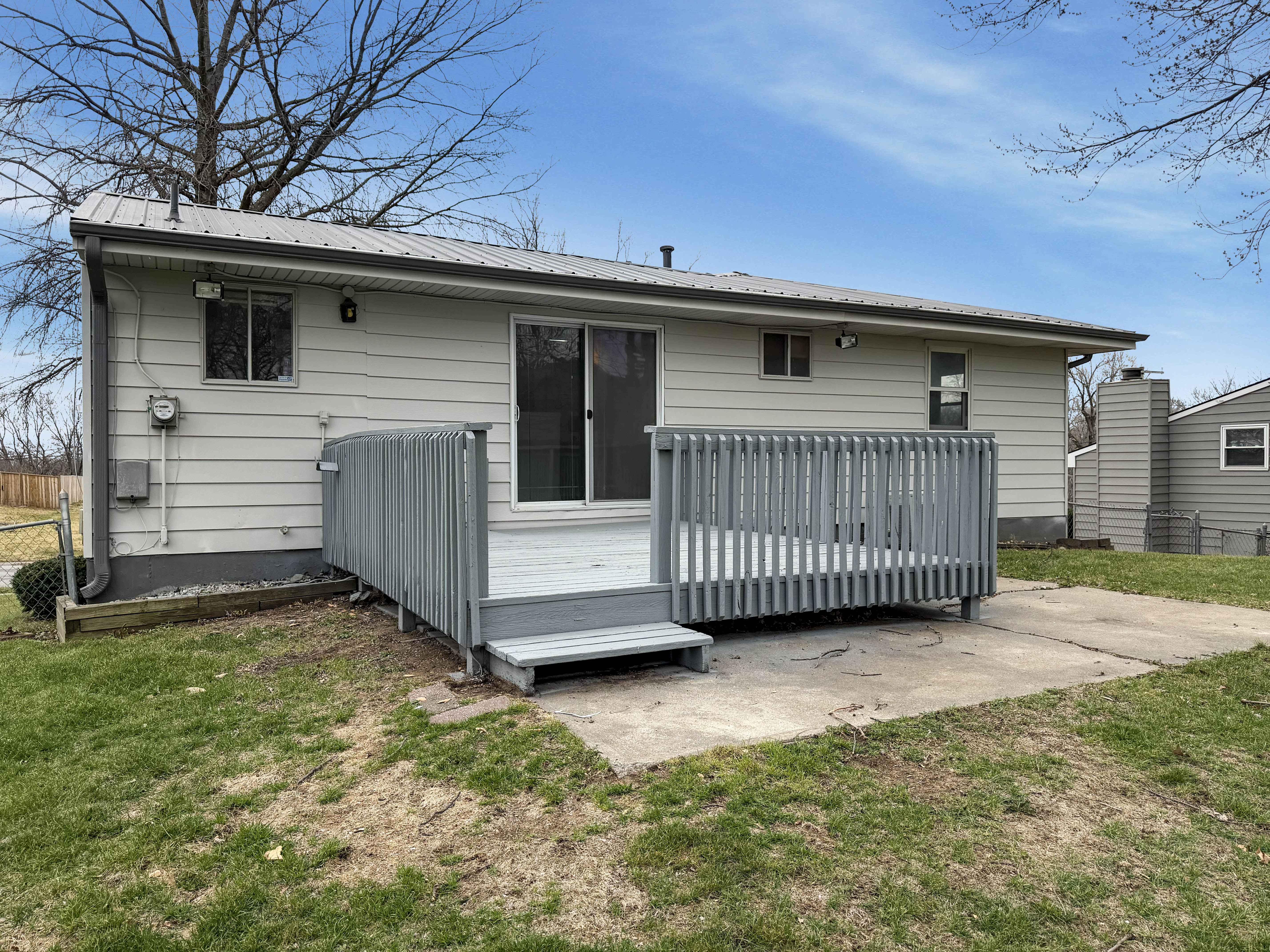Photo 5 of 16 of 5342 N Palmer Ave, Kansas City, MO
