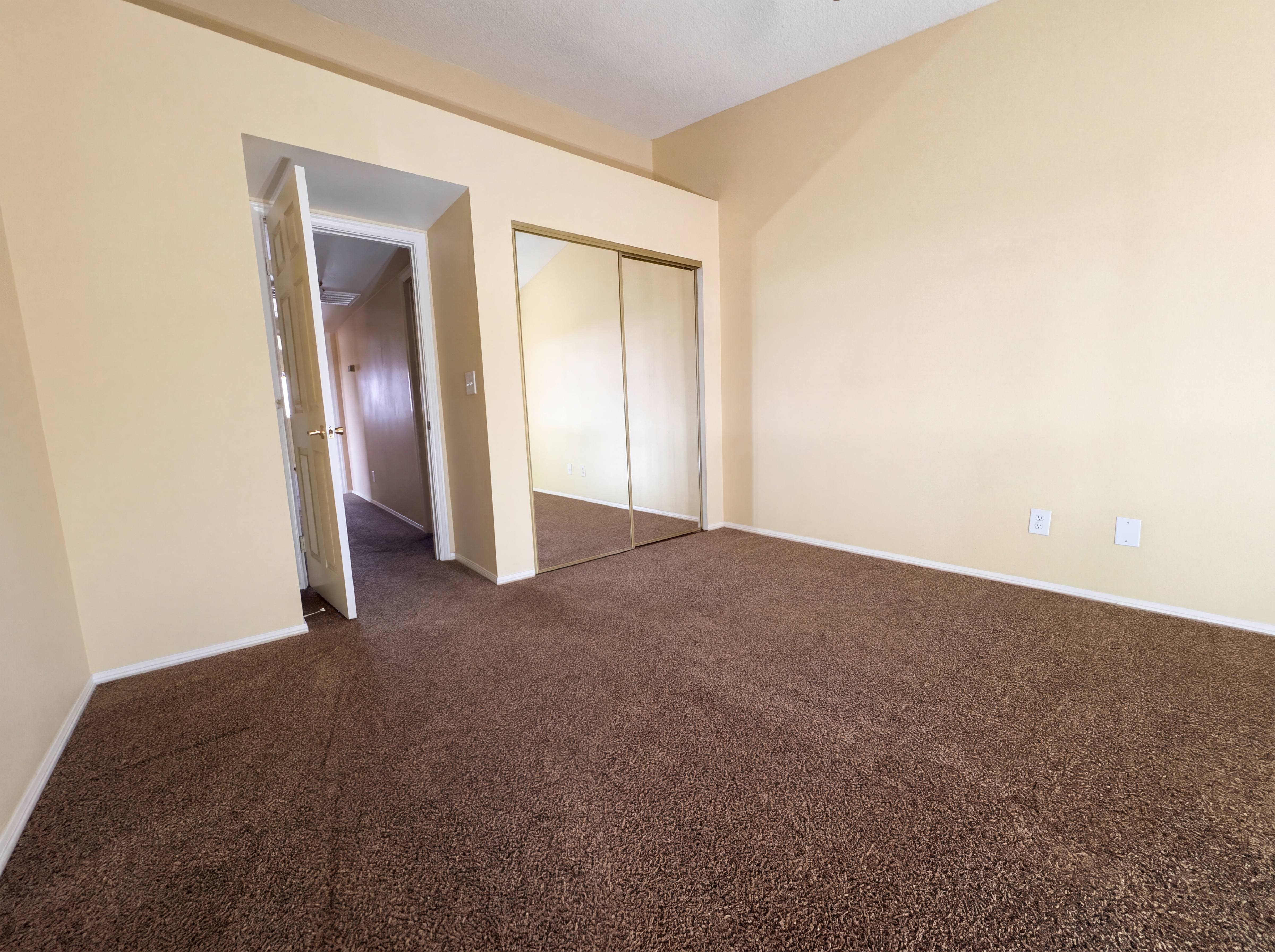 Photo 10 of 20 of 1371 Di Blasi Dr, Las Vegas, NV