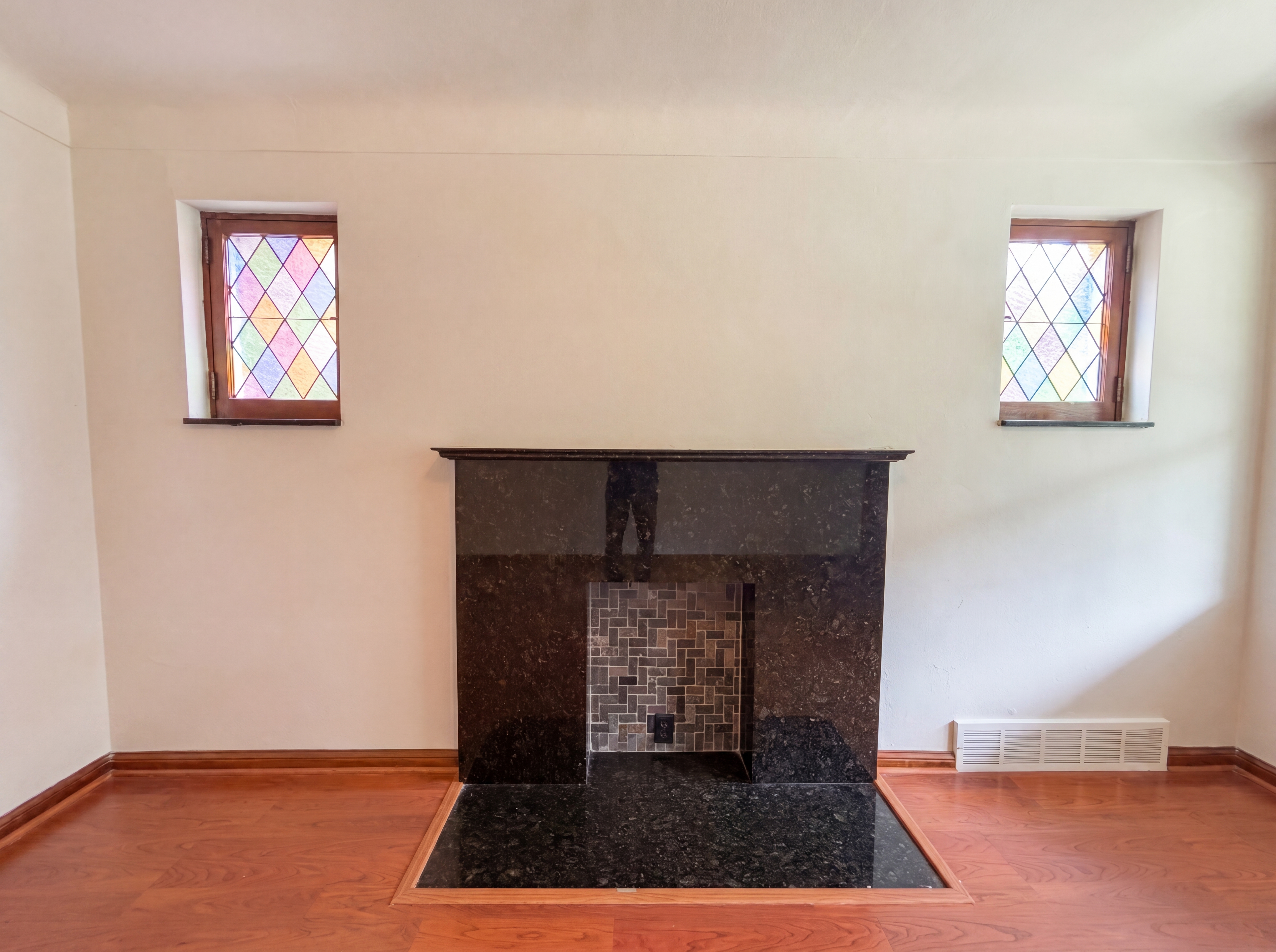 Photo 6 of 24 of 5363 Reber Pl, Saint Louis, MO
