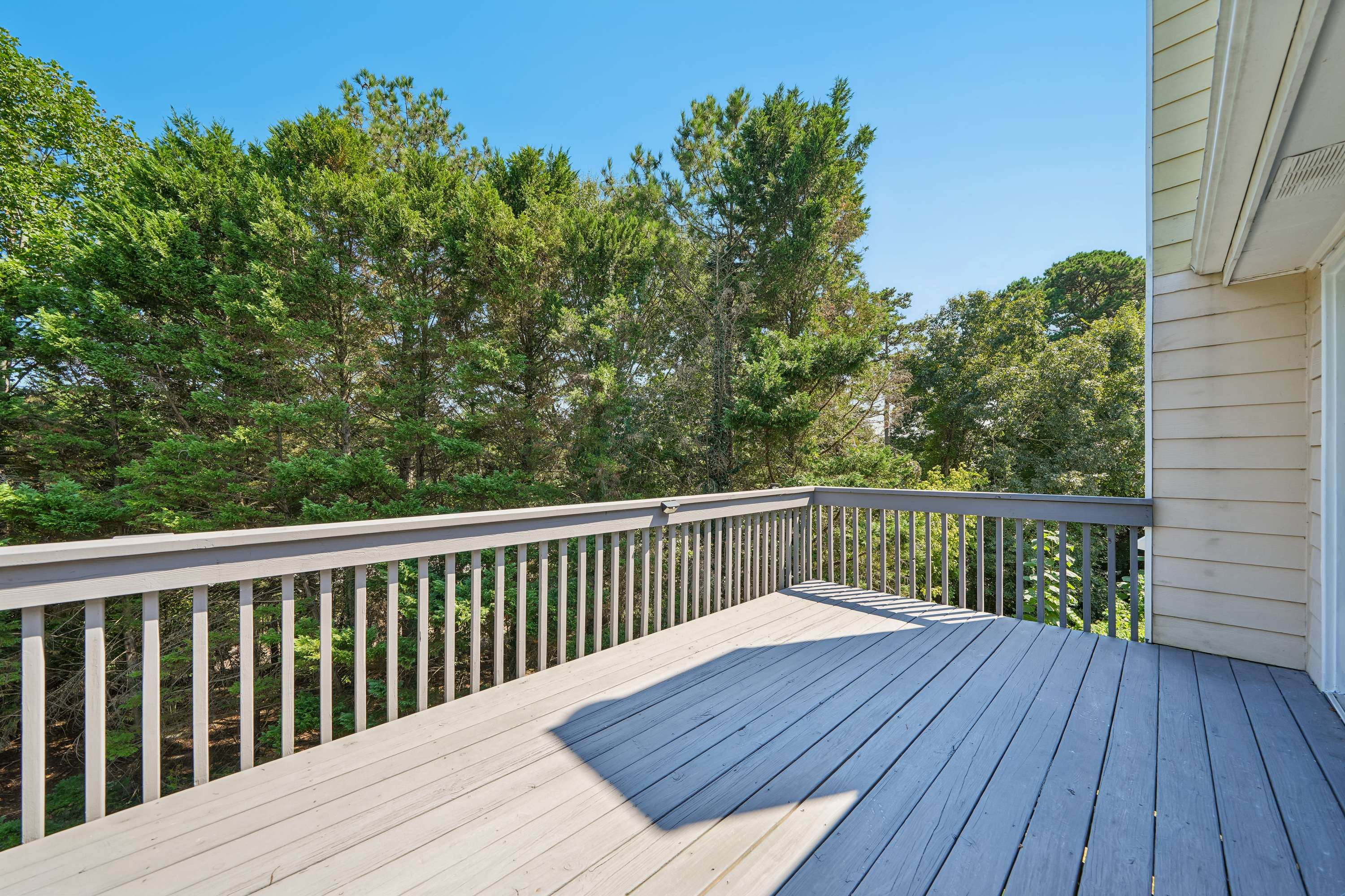 Photo 5 of 37 of 3493 Dunbar Ln, Suwanee, GA