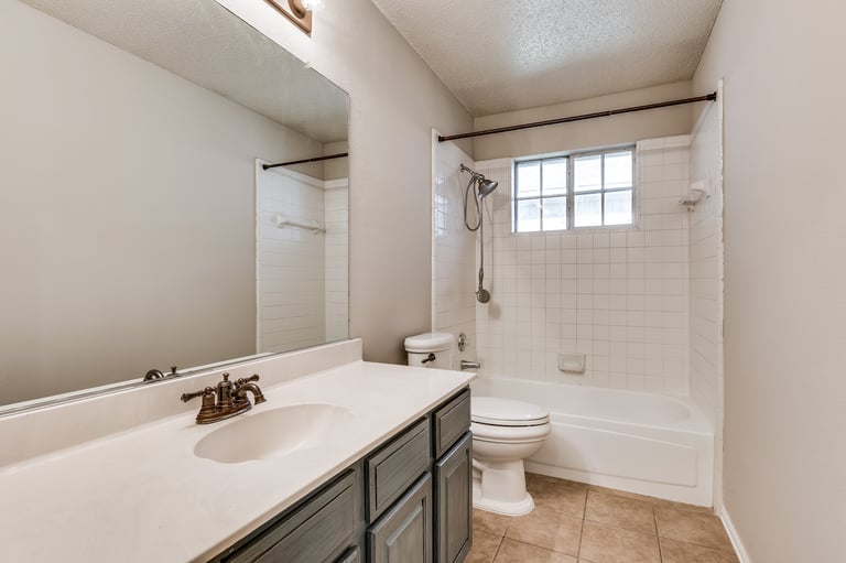 Photo 17 of 20 - 6614 Falcon St, Rowlett, TX 75089
