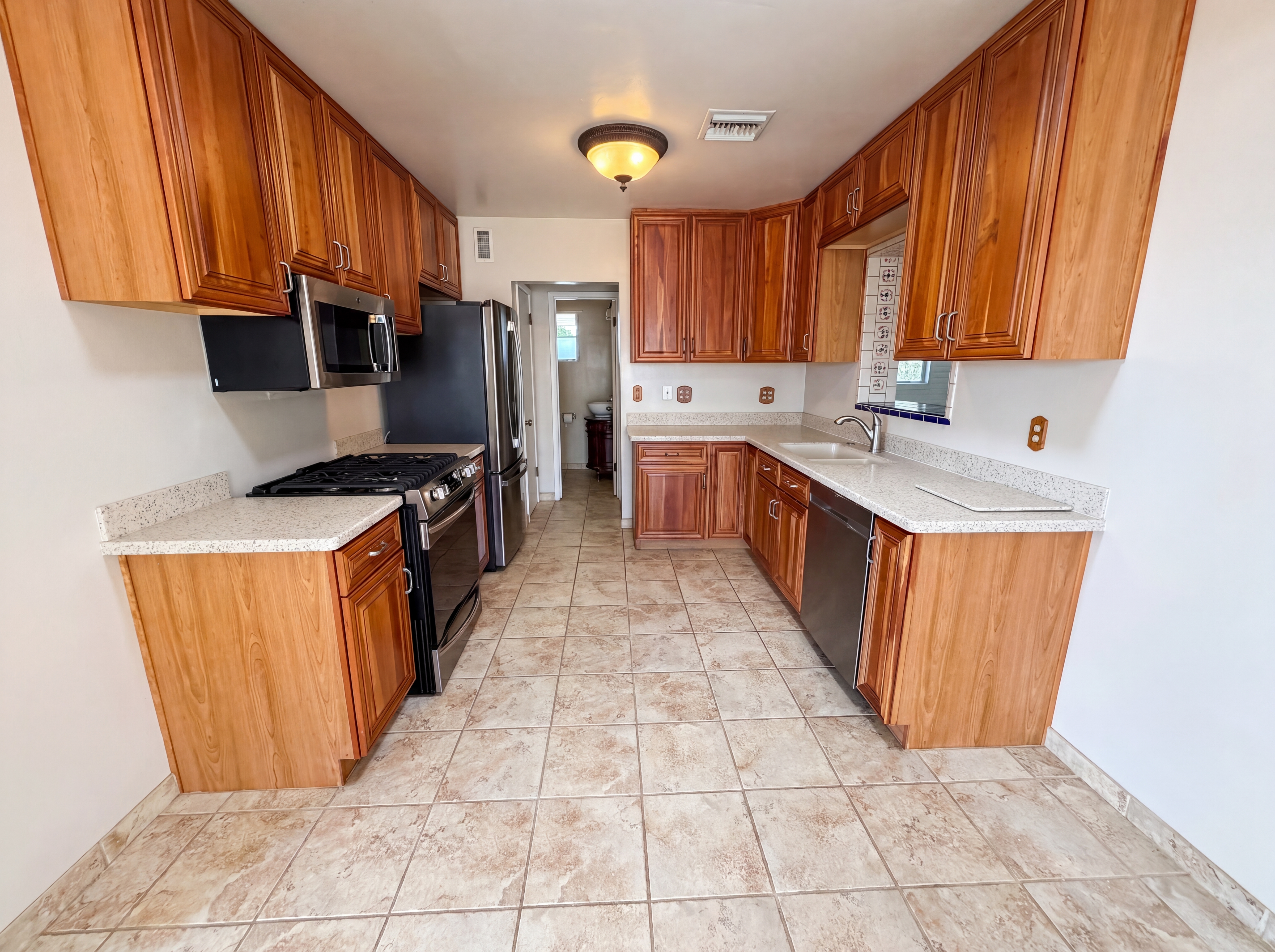 Photo 2 of 25 of 6611 E Julia St, Tucson, AZ