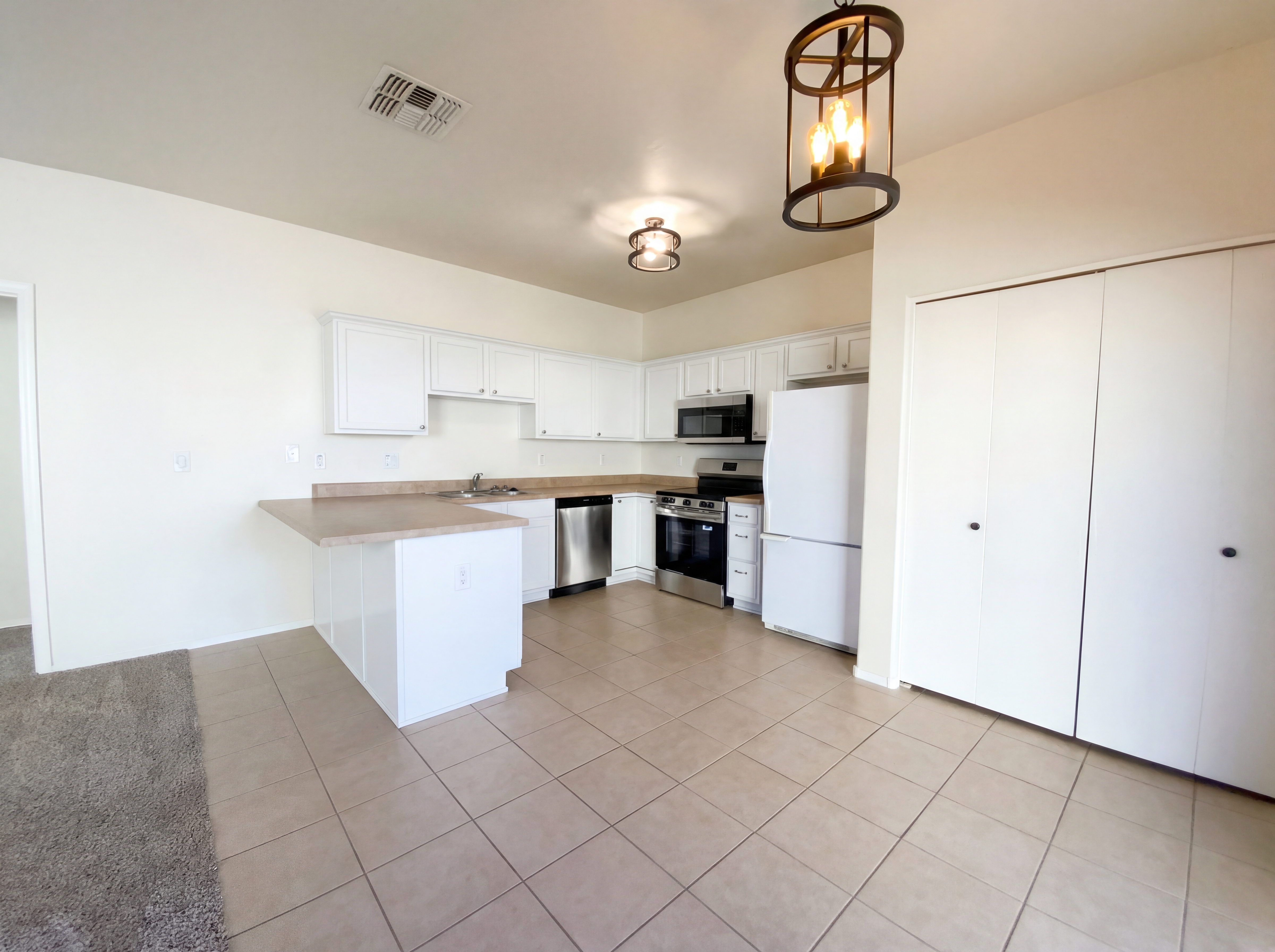 Photo 8 of 15 of 2300 E Magma Rd, San Tan Valley, AZ