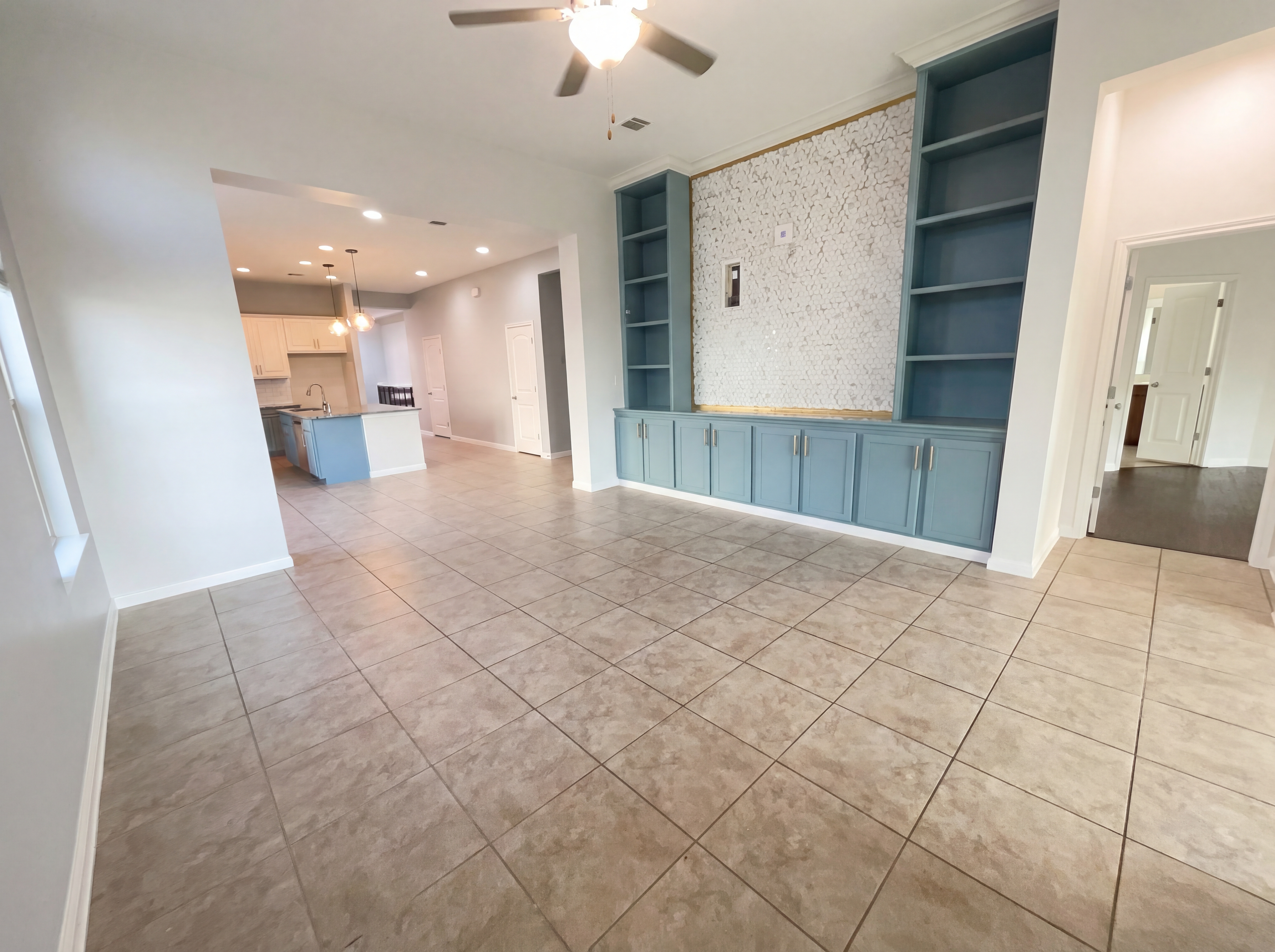 Photo 12 of 19 of 19300 Elk Horn Dr, Pflugerville, TX