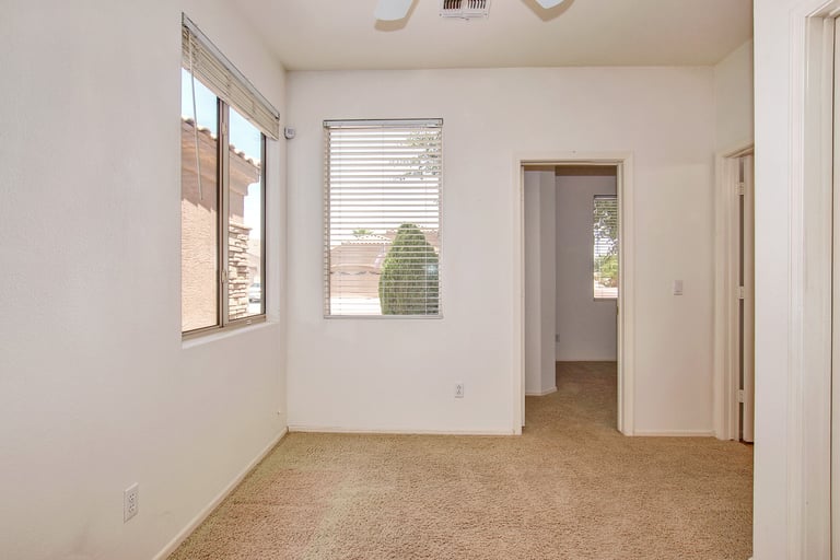 Photo 11 of 25 - 9315 W Yukon Dr, Peoria, AZ 85382
