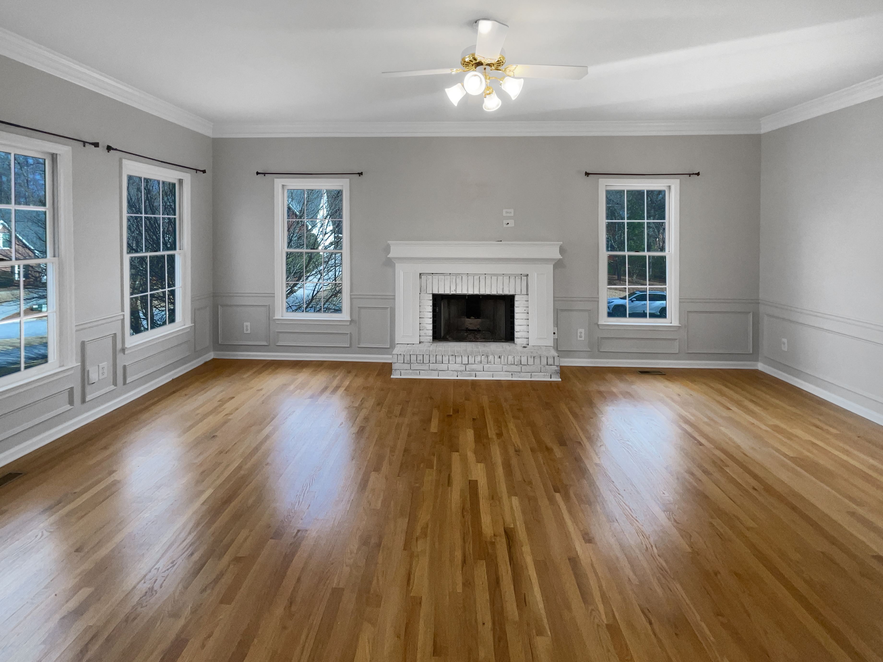 Photo 3 of 68 of 1370 Providence Dr, Lawrenceville, GA