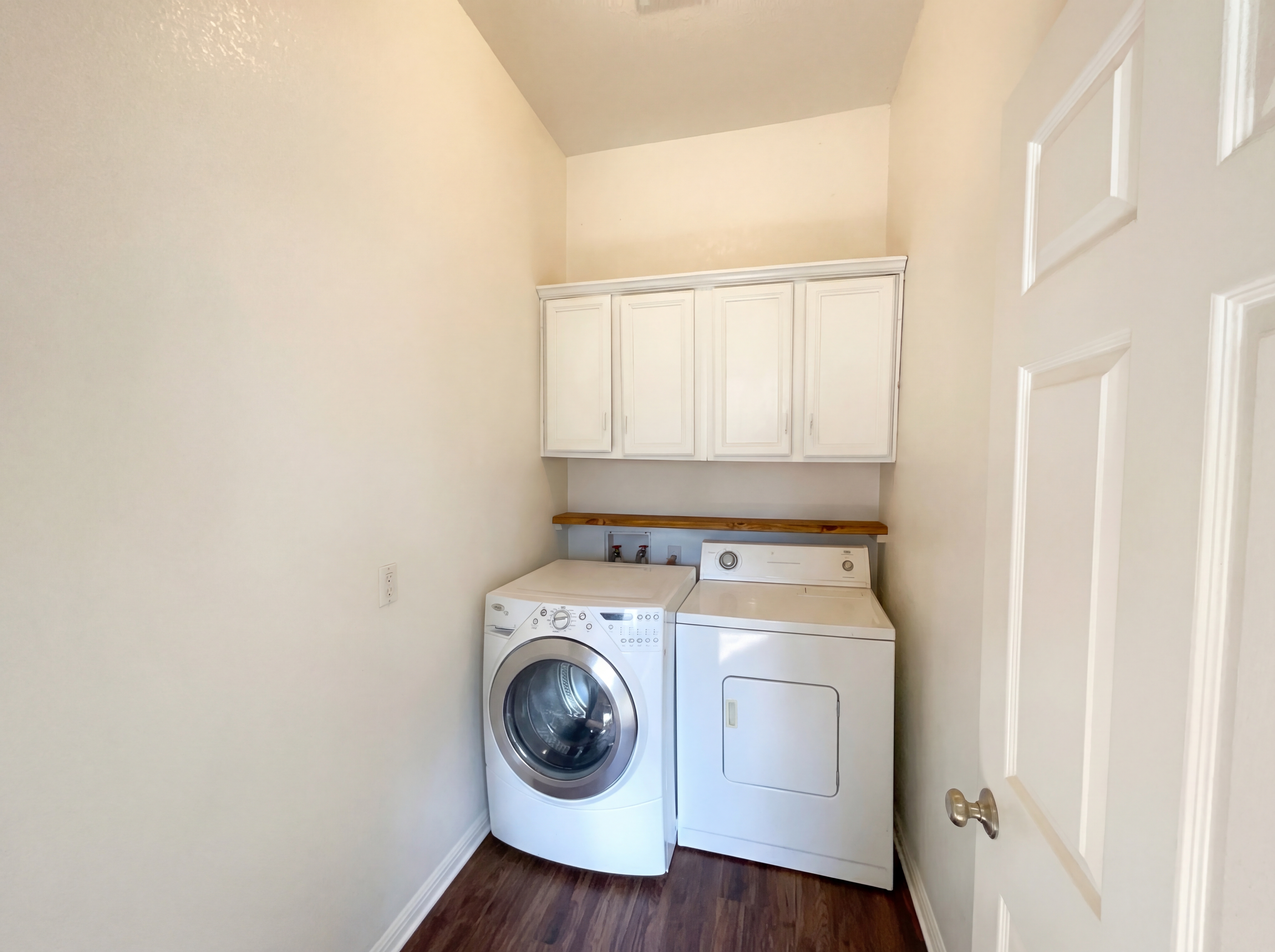 Photo 12 of 18 of 1516 Gatlinburg Dr, Pflugerville, TX