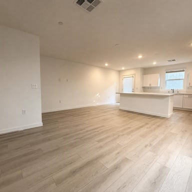 Property photo 3 of 539 Bellum Dr Unit 1068