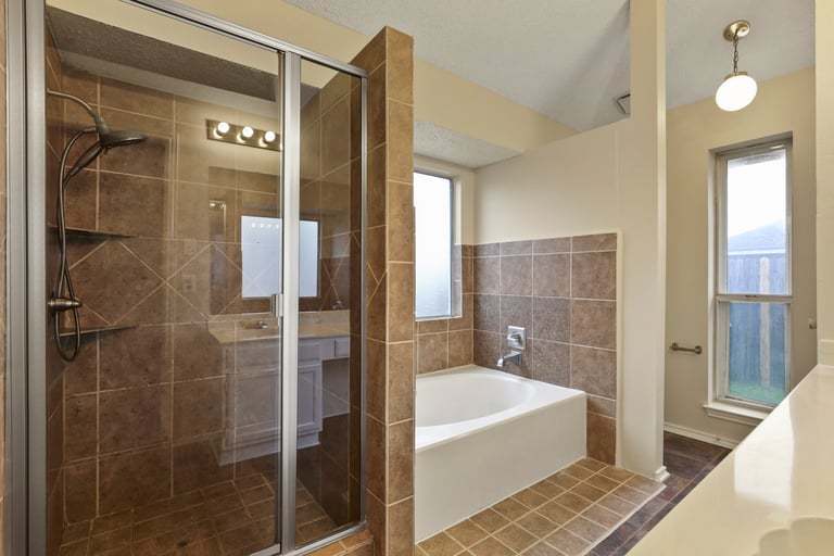 Photo 23 of 26 - 1113 Rosewood Ln, Lancaster, TX 75146