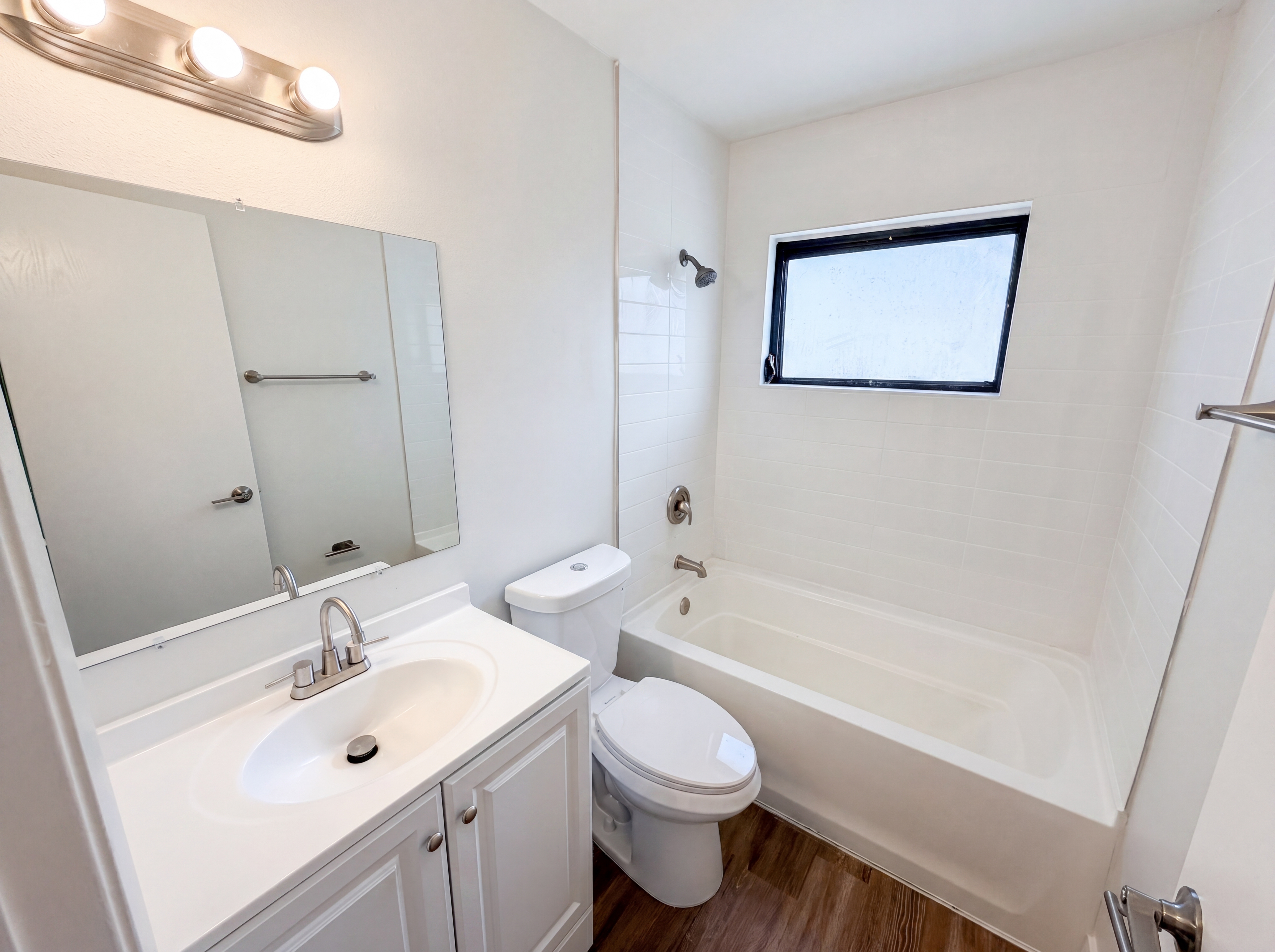 Photo 13 of 25 of 2768 Galatian Pl, Orlando, FL