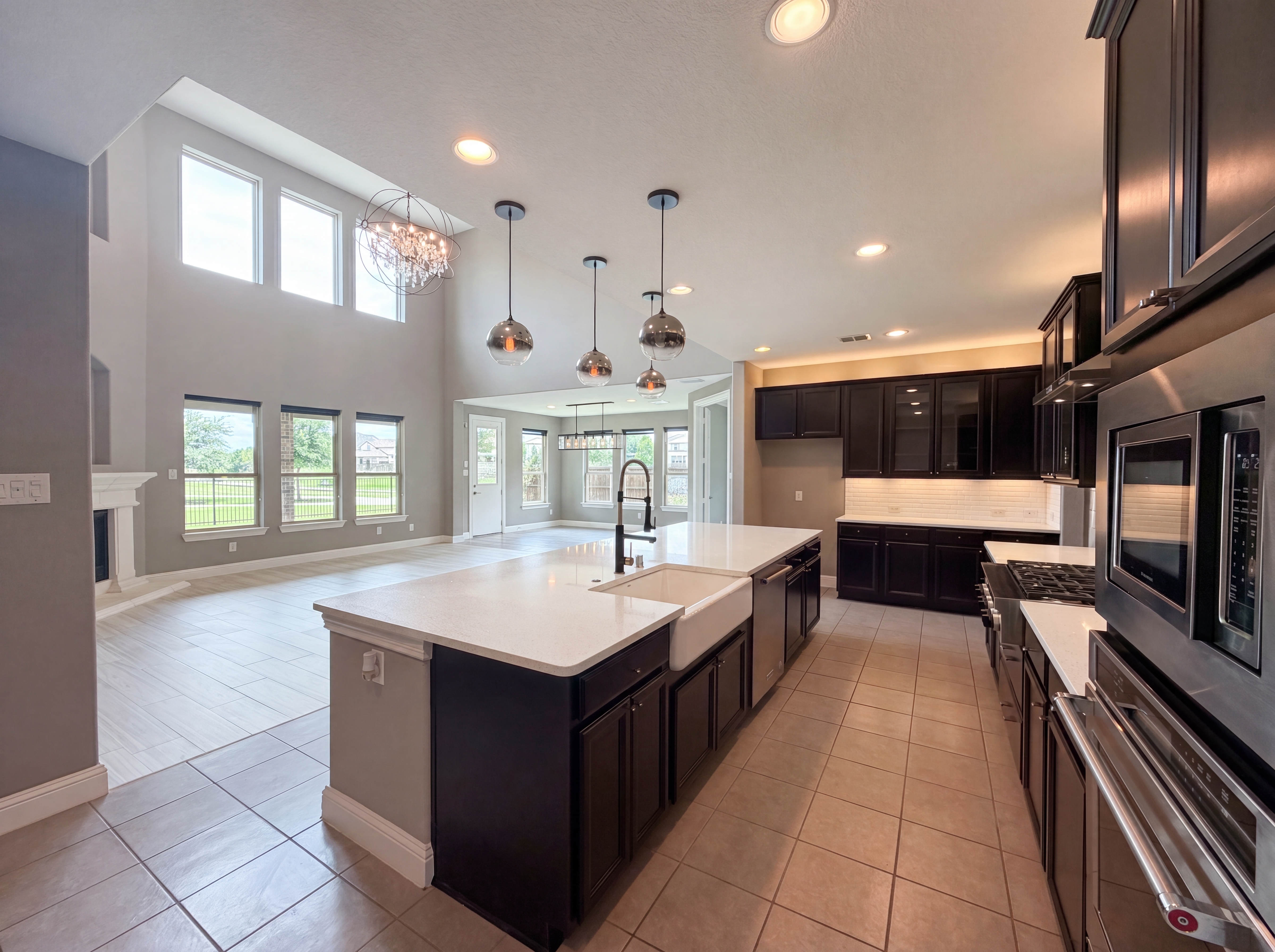 Photo 33 of 42 of 7221 Durand Dr, Irving, TX