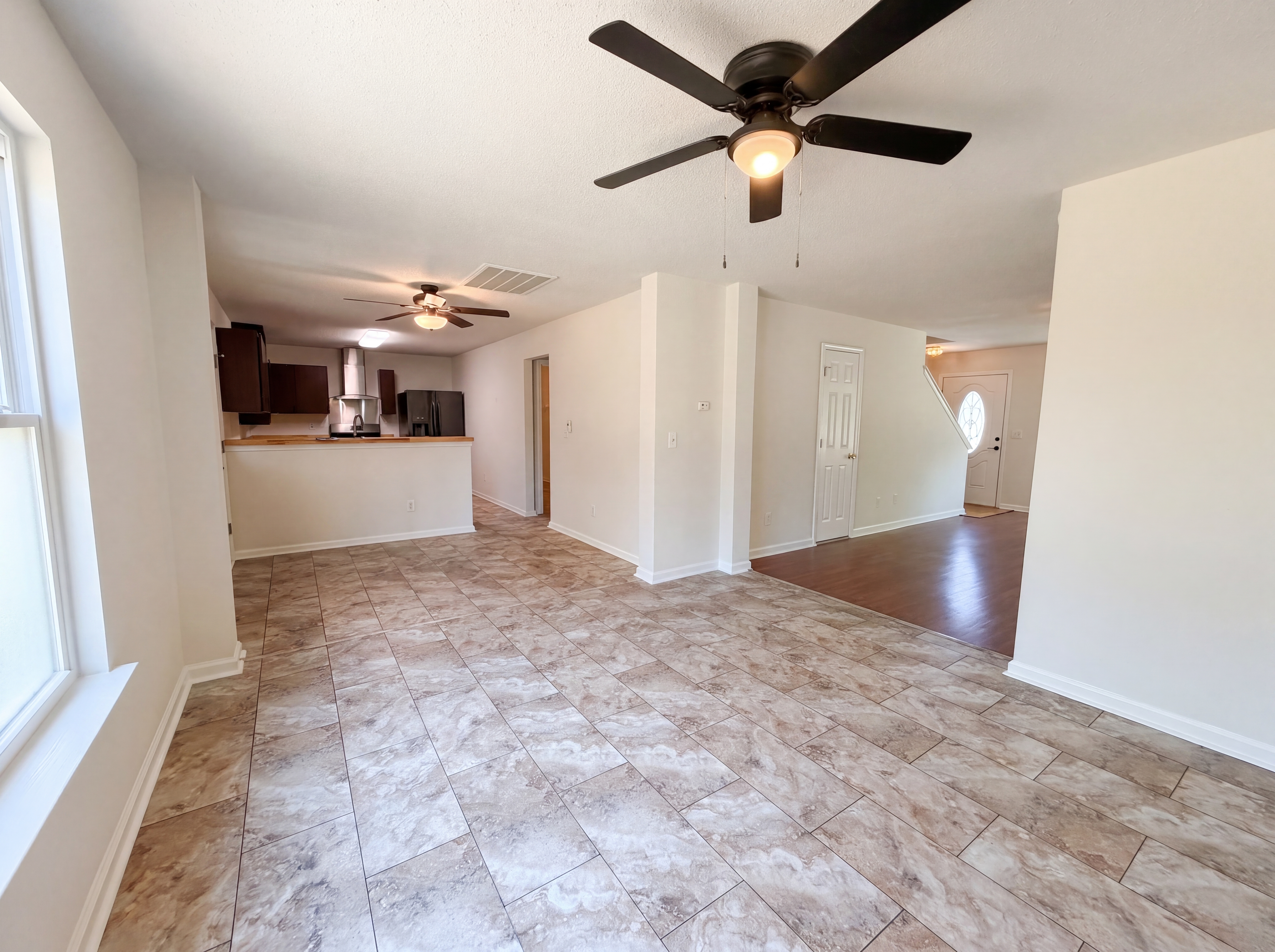 Photo 12 of 26 of 5 Hempstead Pl, Columbia, SC