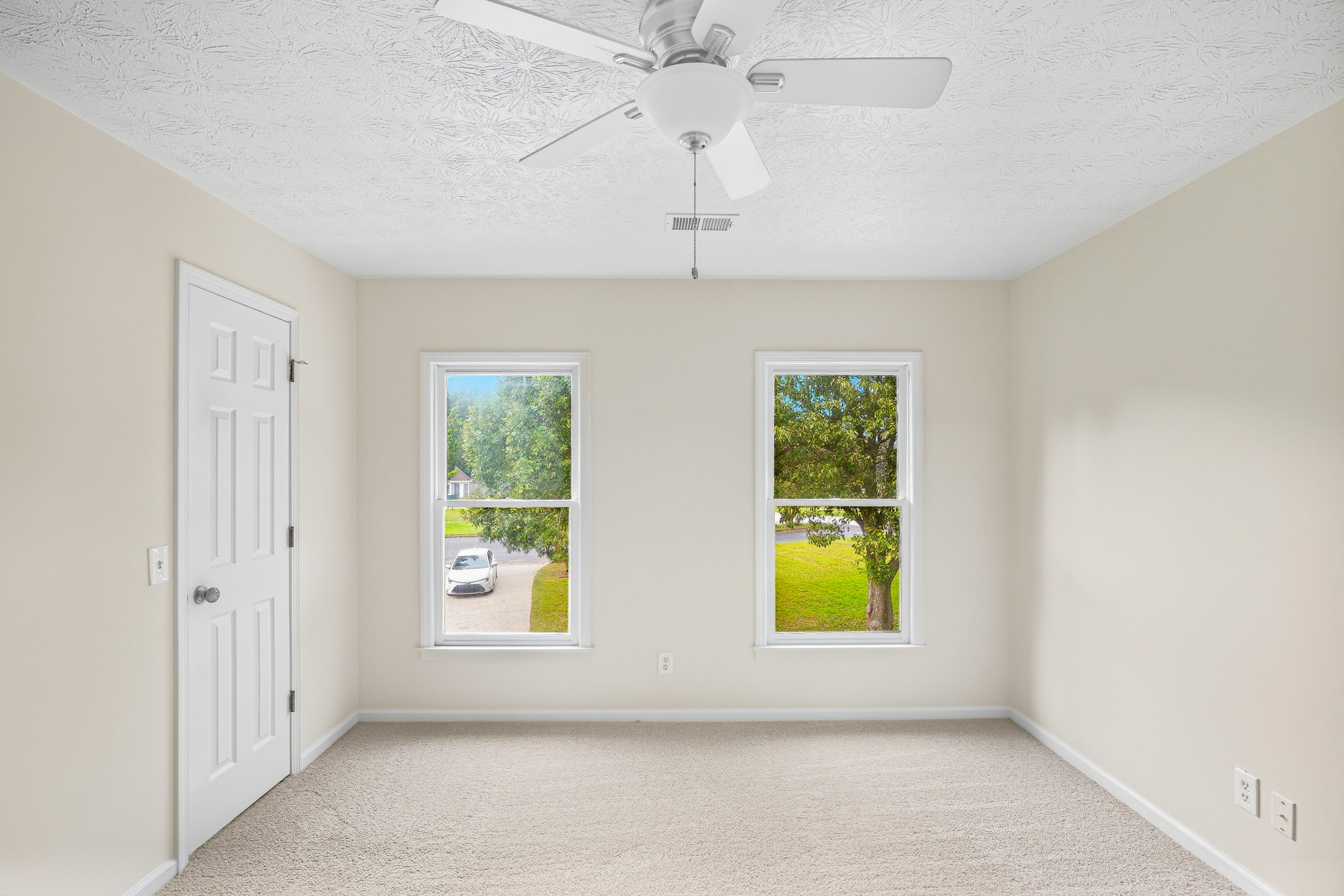 Photo 18 of 50 of 1502 Shoal Creek Dr SW, Conyers, GA