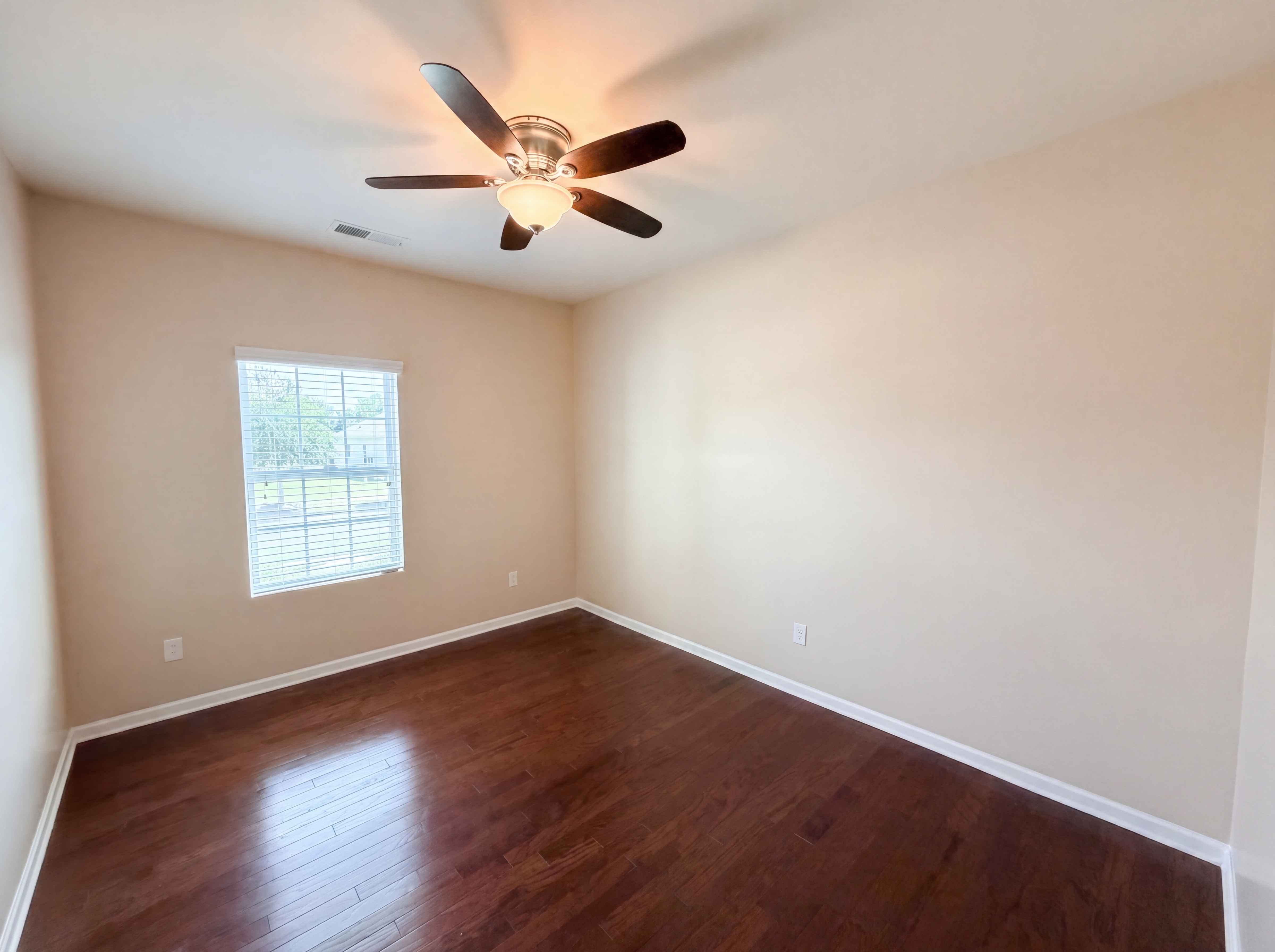 Photo 12 of 20 of 7110 Strawberry Fields Ln, Charlotte, NC