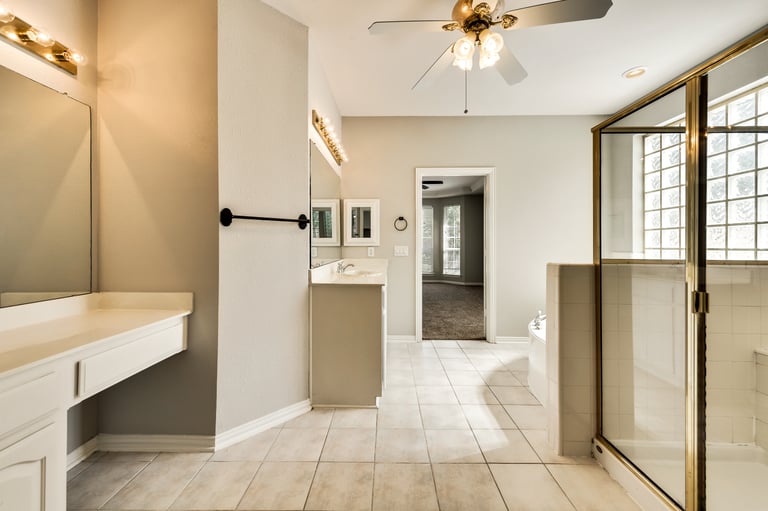 Photo 15 of 37 - 1906 Sunset Hl, Rowlett, TX 75088