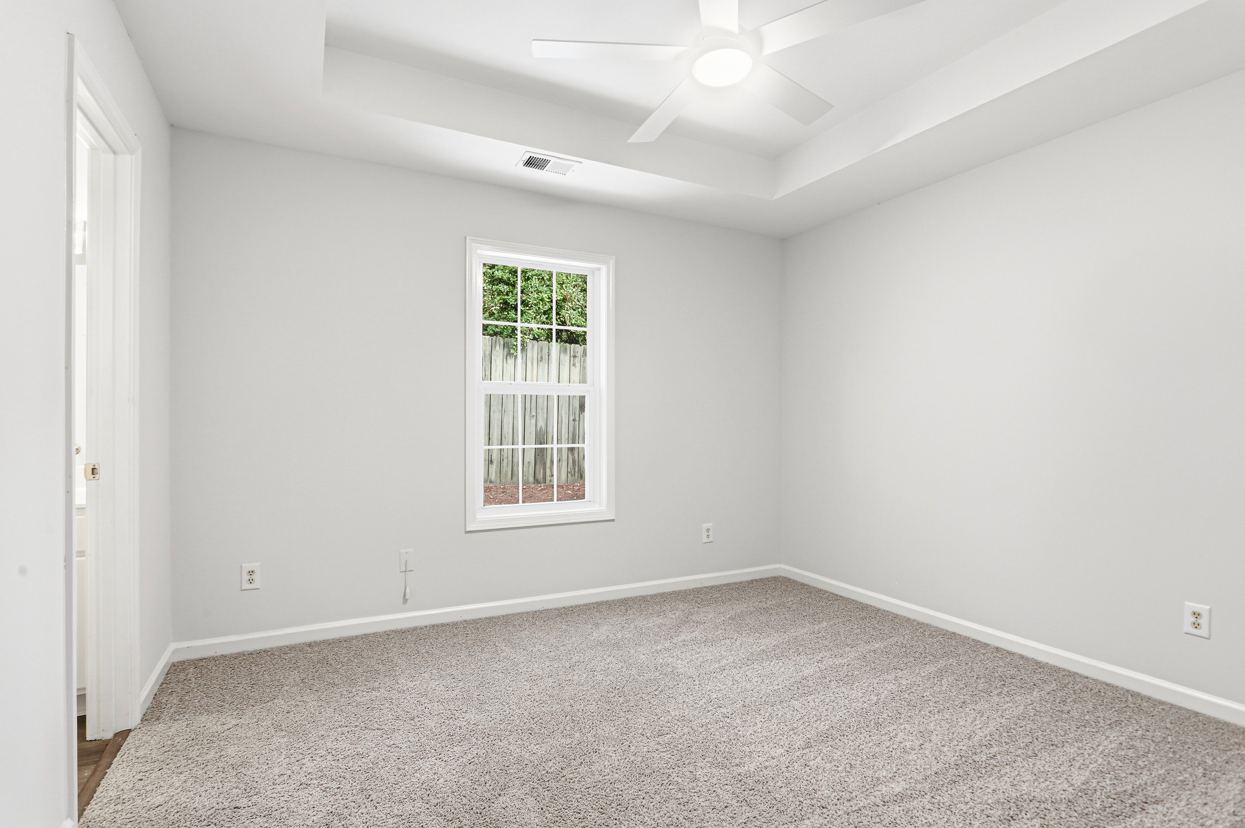 Photo 4 of 26 of 307 Parkview Pl, Woodstock, GA