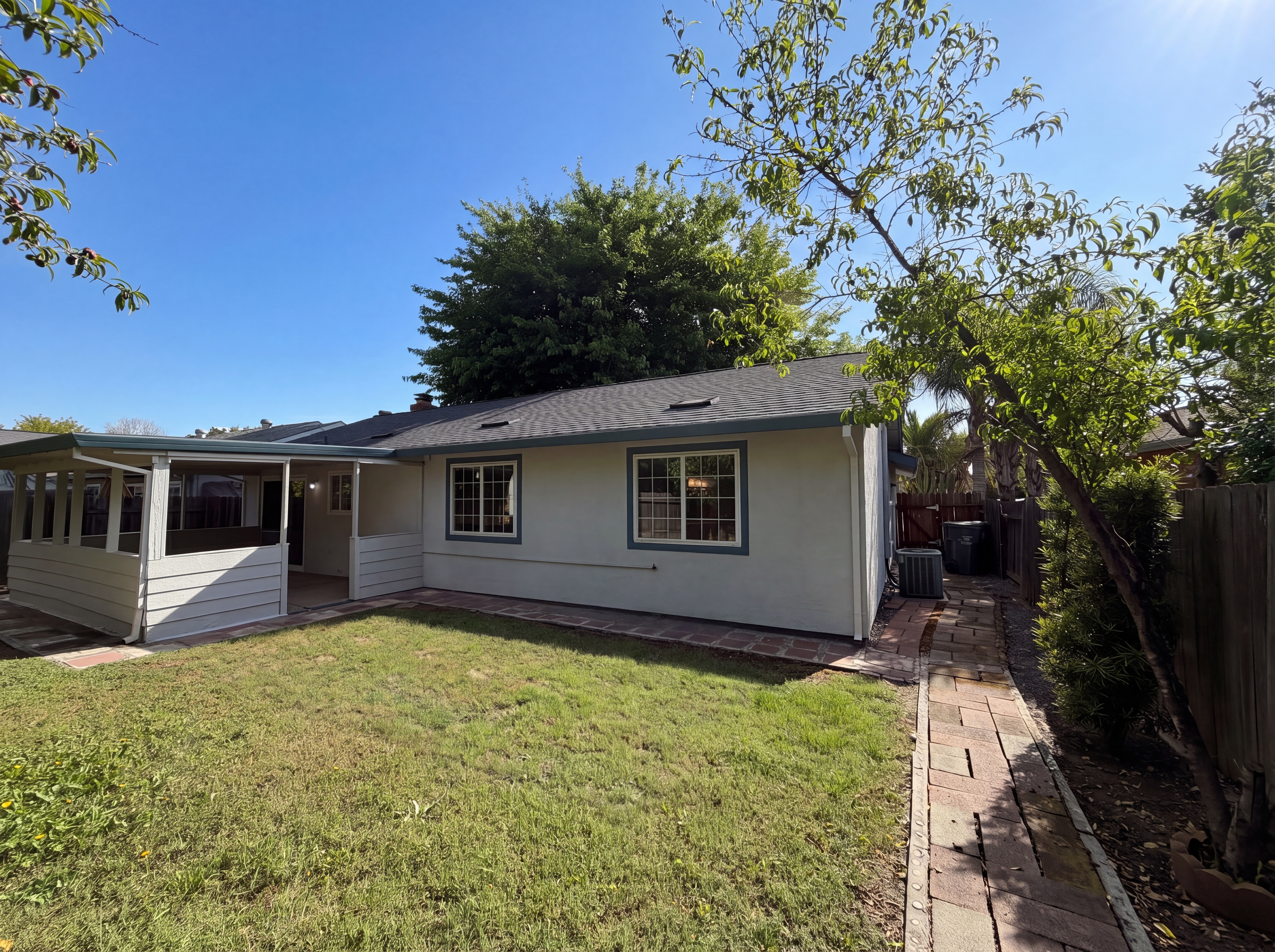 Photo 26 of 33 of 3495 Cattle Dr, Sacramento, CA