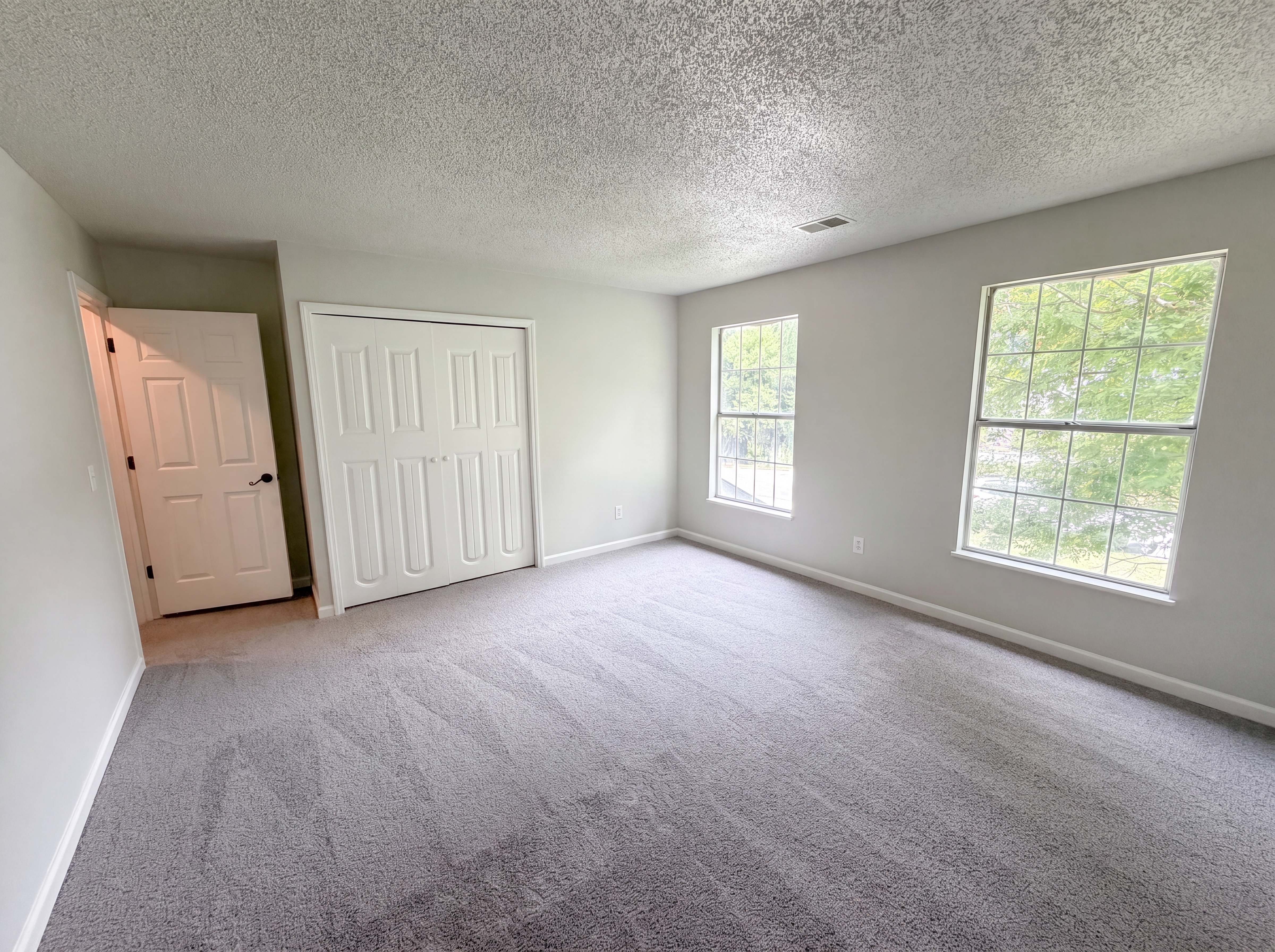 Photo 4 of 28 of 142 Silvermill Rd, Columbia, SC