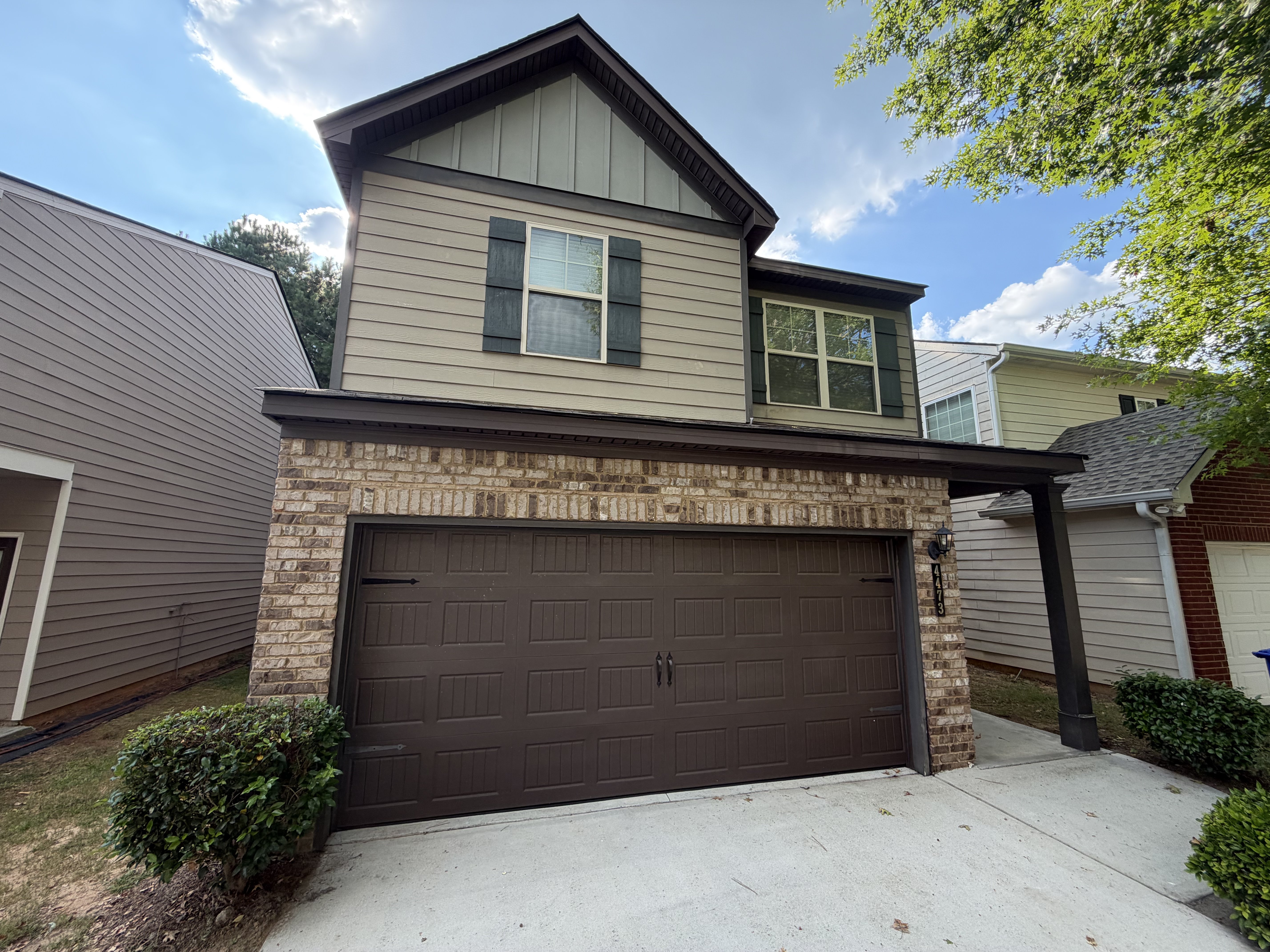 Photo 18 of 23 of 4473 Ravenwood Dr, Union City, GA