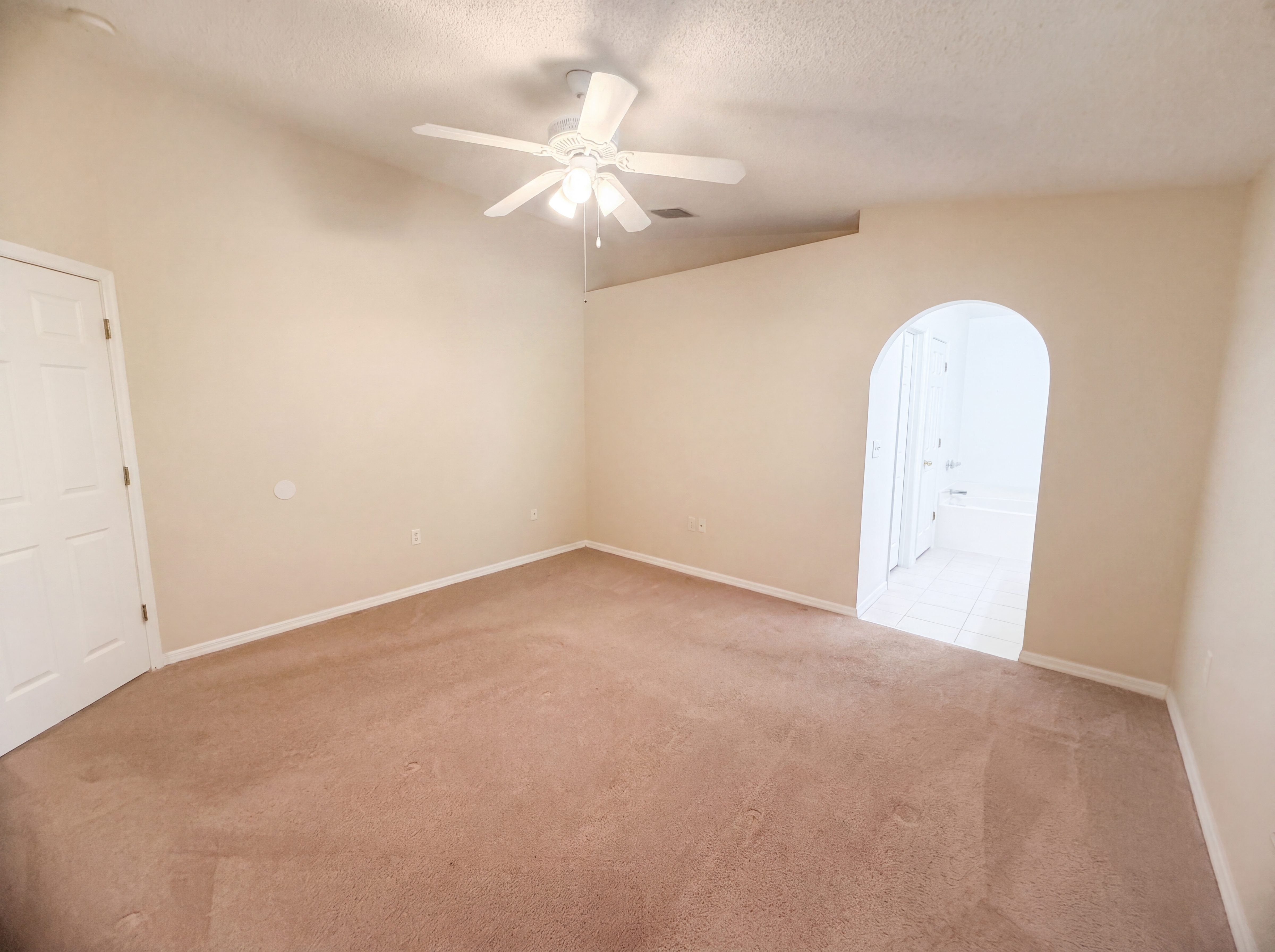 Photo 7 of 28 of 262 SW Panther Trce, Port Saint Lucie, FL