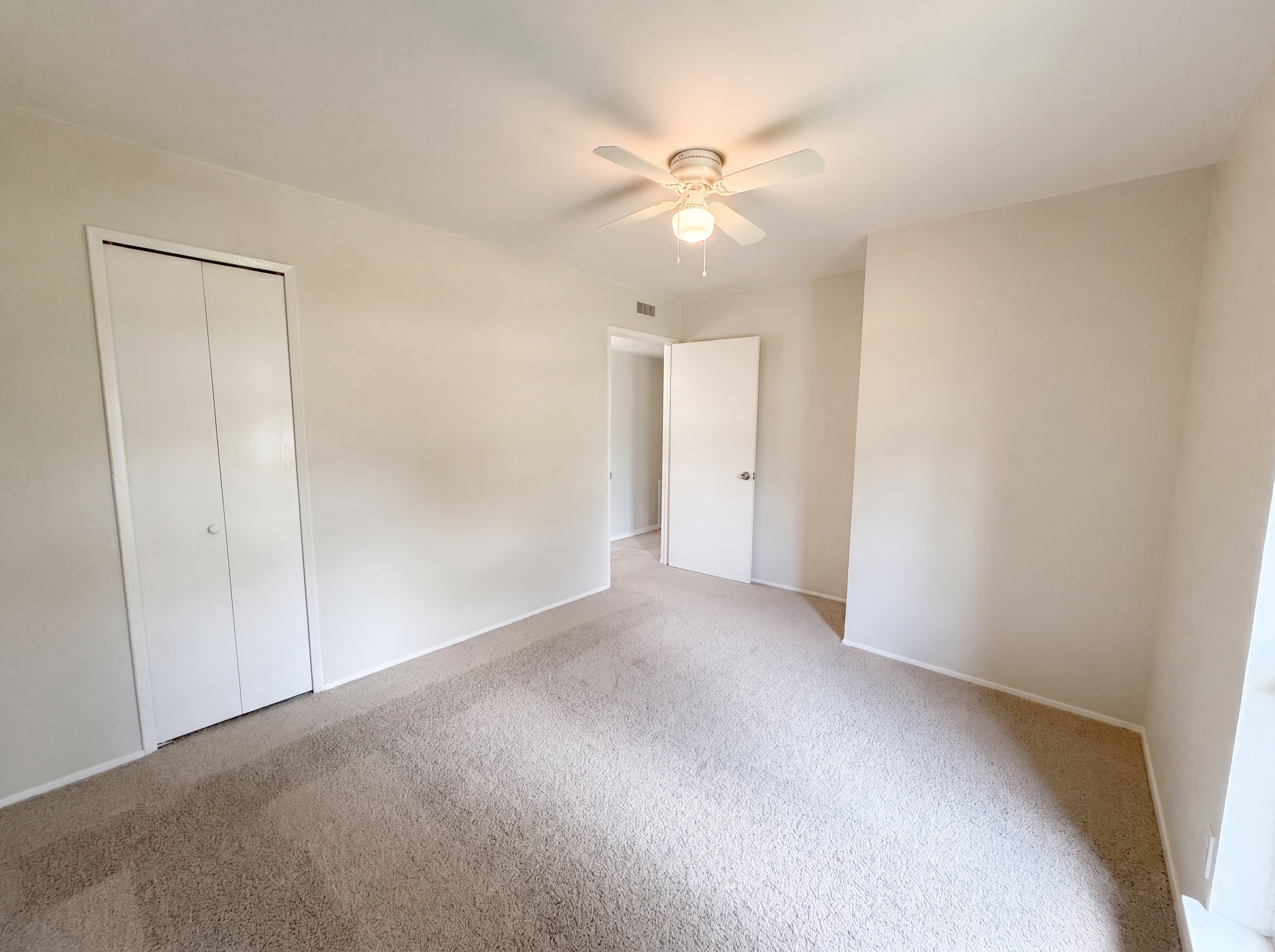 Photo 17 of 29 of 1102 Hillwood Dr, Lewisville, TX