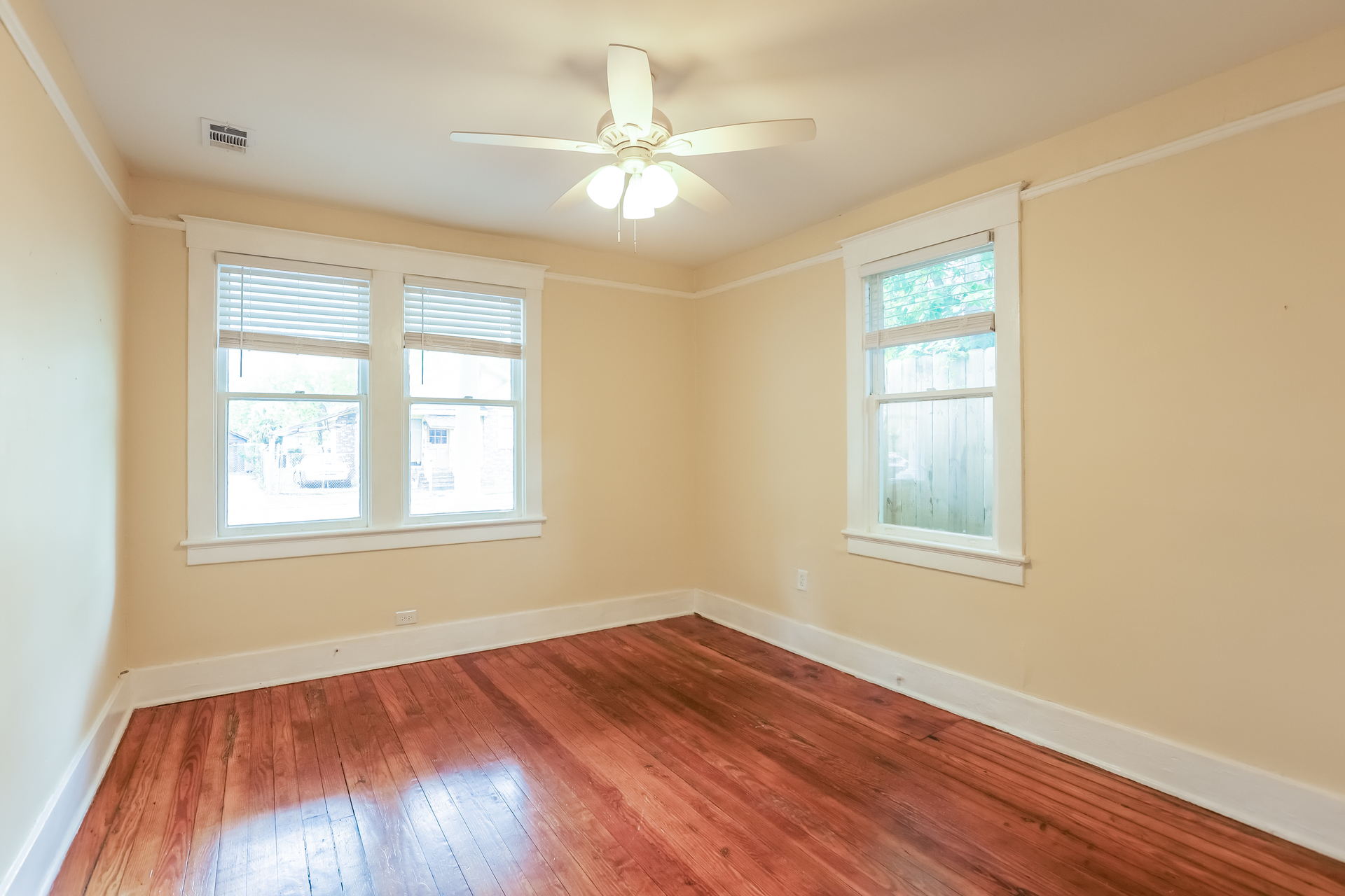 Photo 16 of 21 of 1231 E 42nd St, Savannah, GA