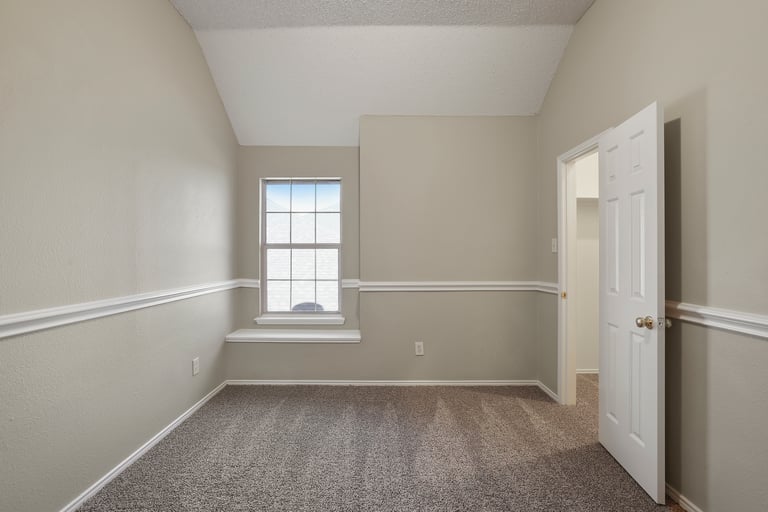 Photo 25 of 32 - 3553 Sedona Dr, Grand Prairie, TX 75052