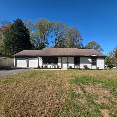 Property photo 1 of 3308 Nottinghill Dr