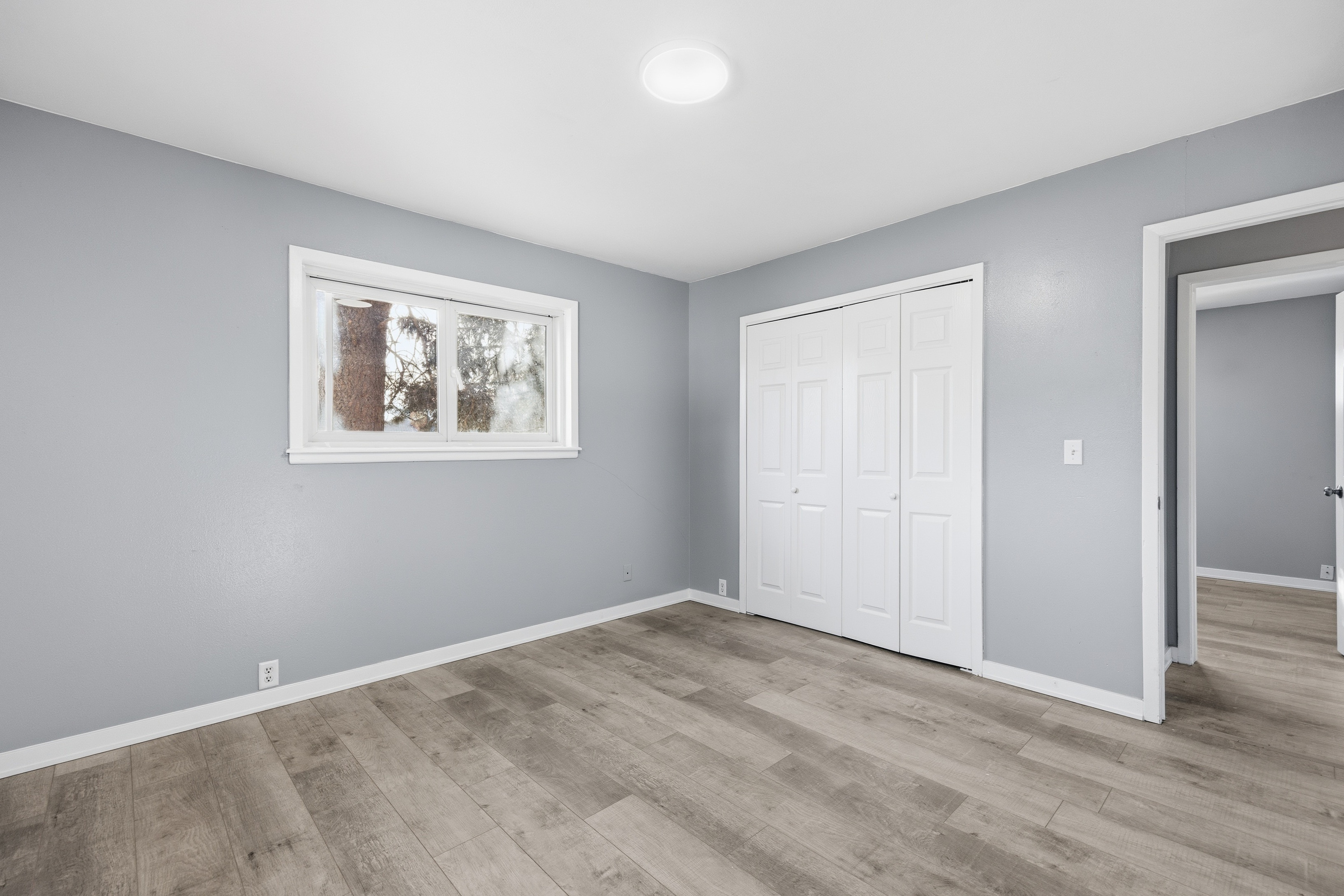 Photo 19 of 40 of 1014 Fosdick Dr, Colorado Springs, CO