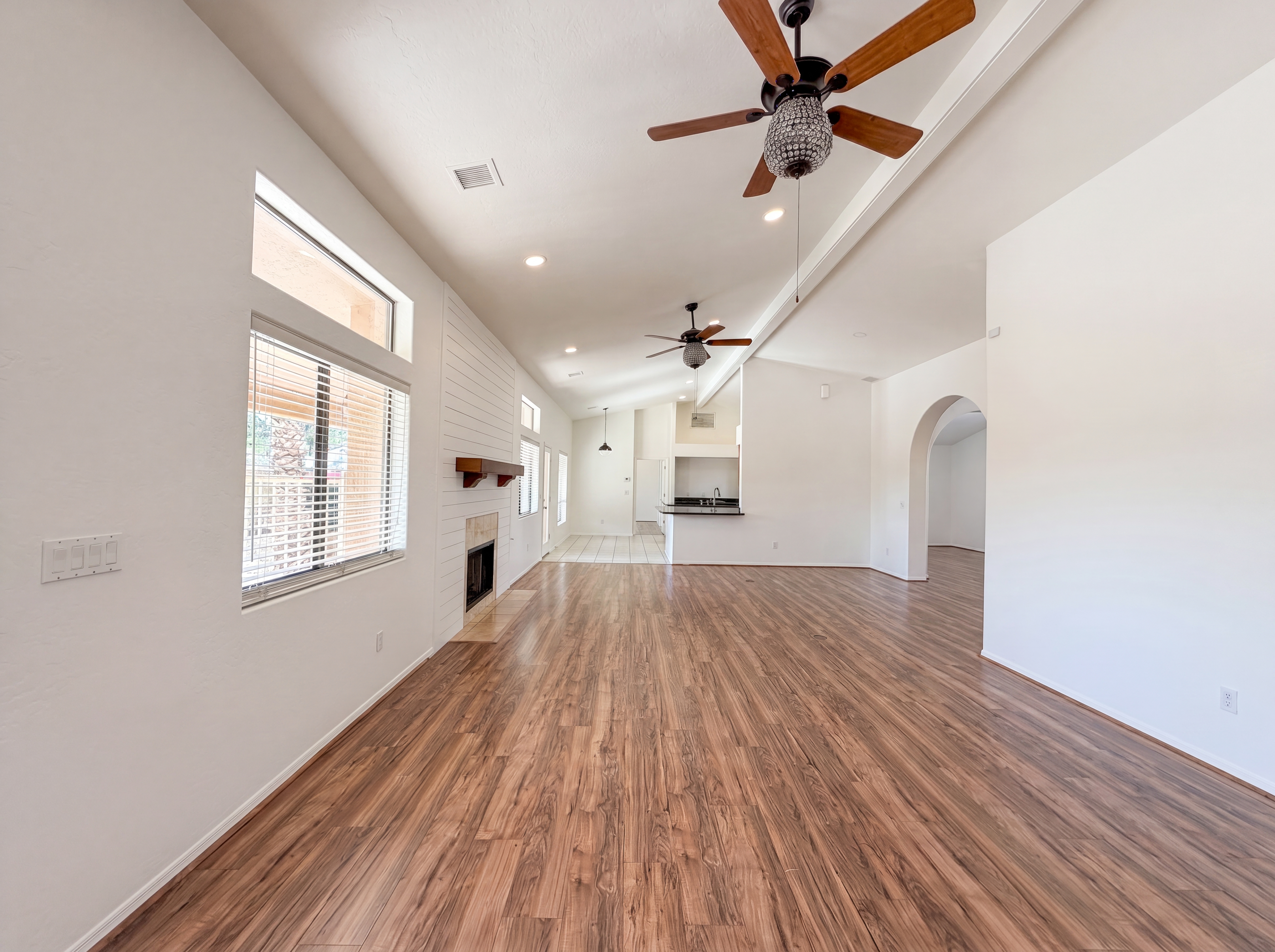 Photo 17 of 25 of 1207 E Clearview Dr, Casa Grande, AZ