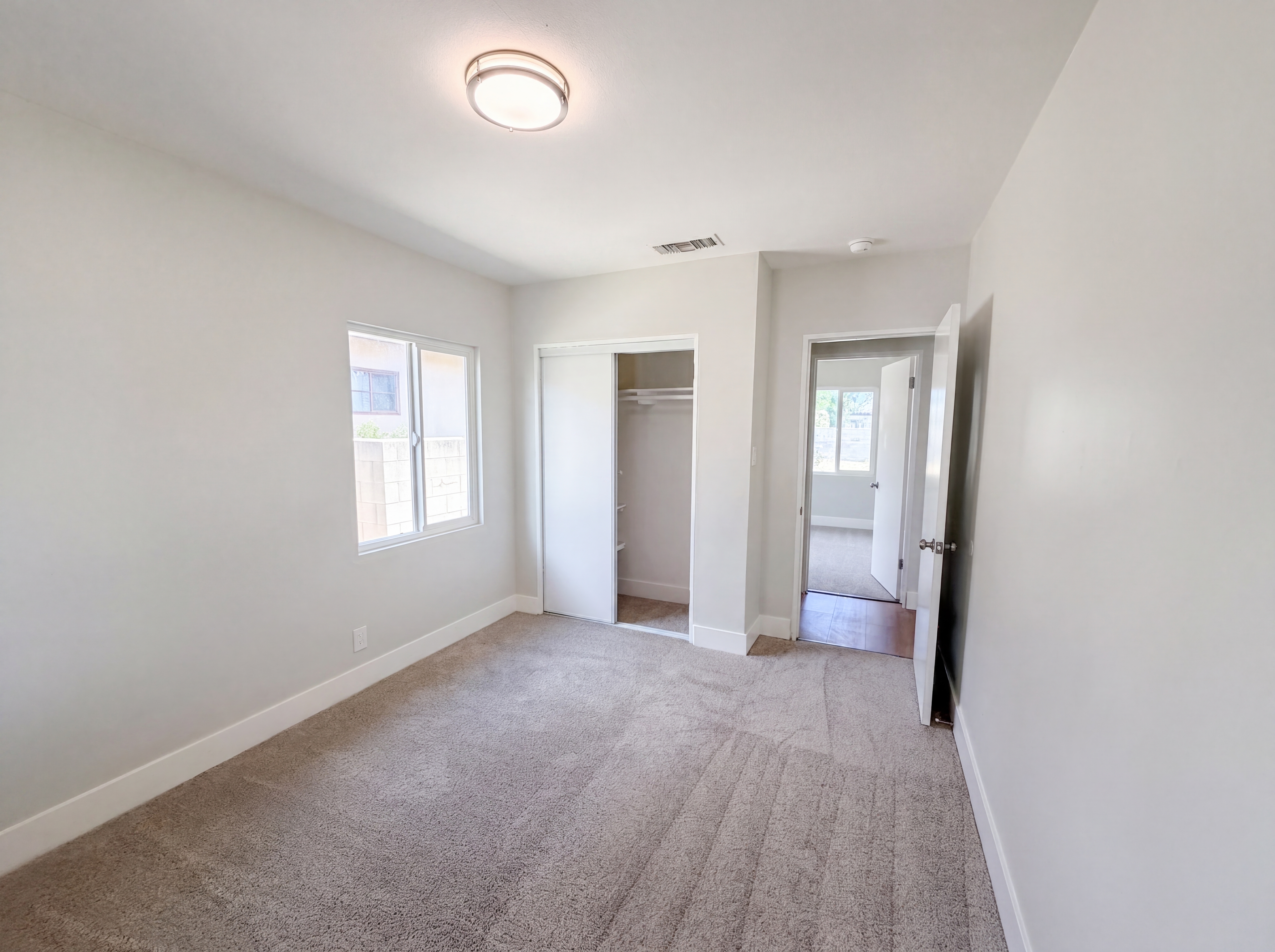 Photo 16 of 26 of 1441 Pepper Tree Ln, San Bernardino, CA
