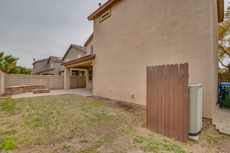 Photo 30 of 34 - 2230 E Wayland Dr, Phoenix, AZ 85040