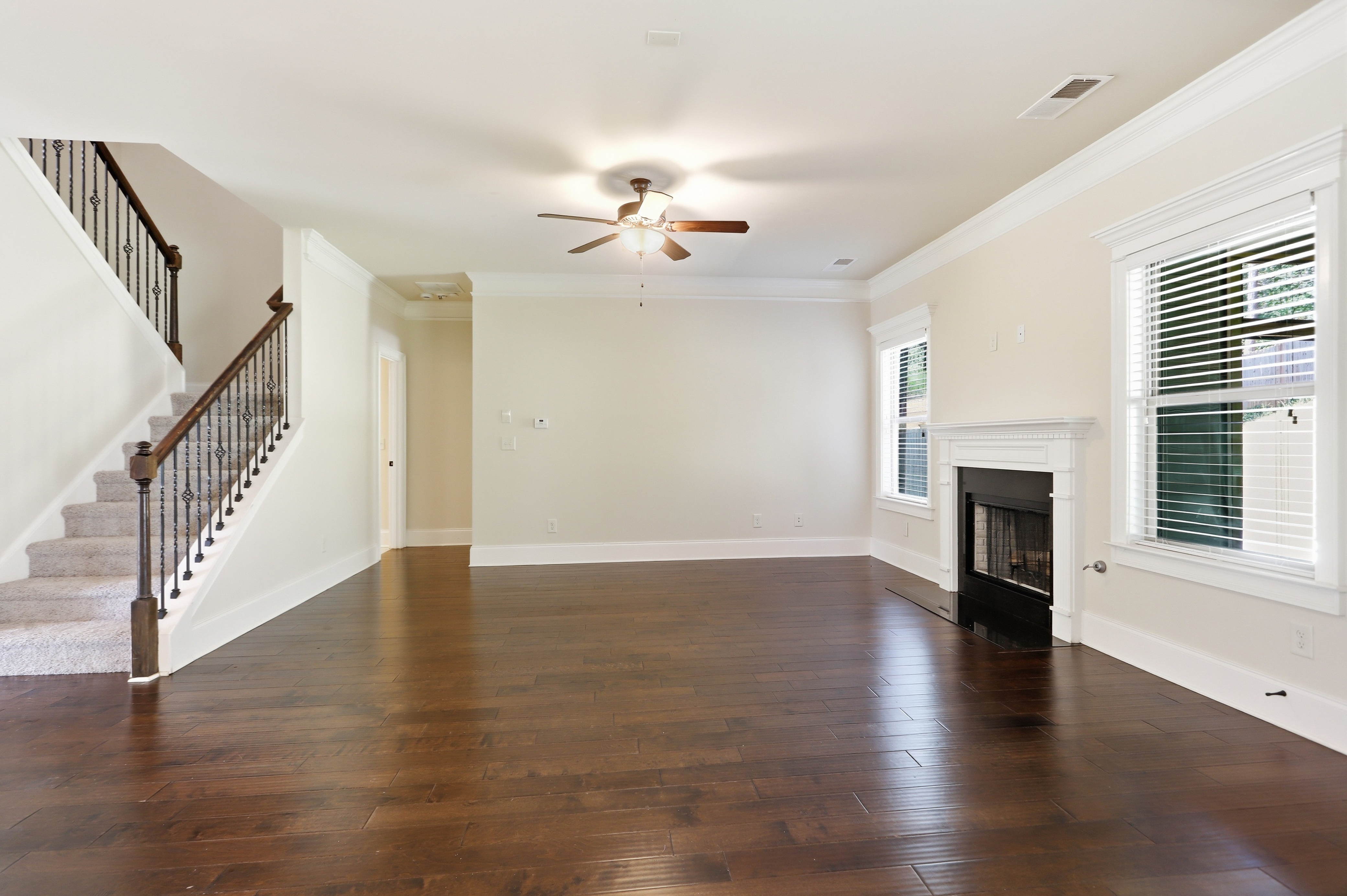 Photo 3 of 44 of 157 Ashbury Cir, Dallas, GA