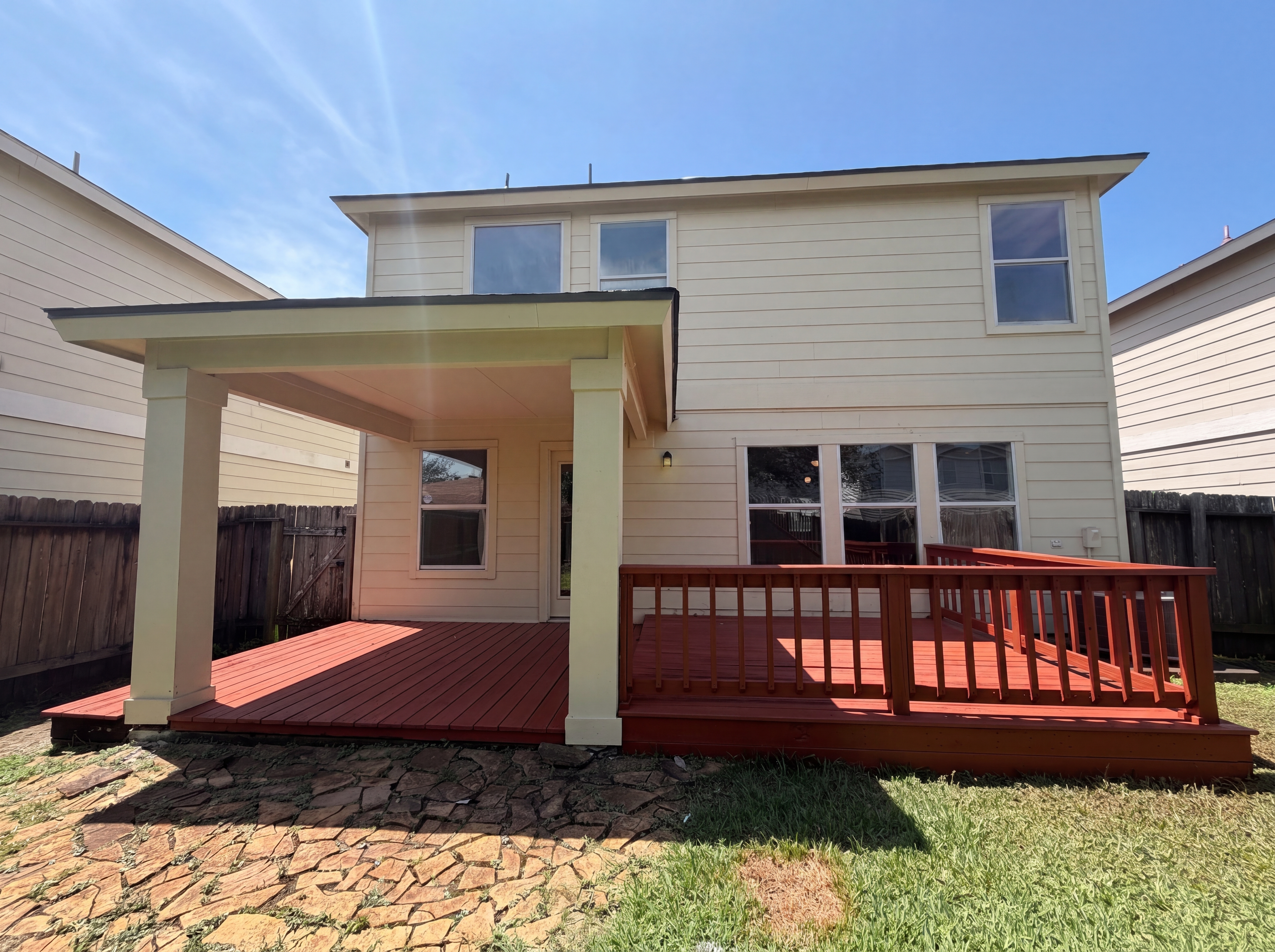 Photo 5 of 23 of 2711 Skyview Trace Ct, Houston, TX