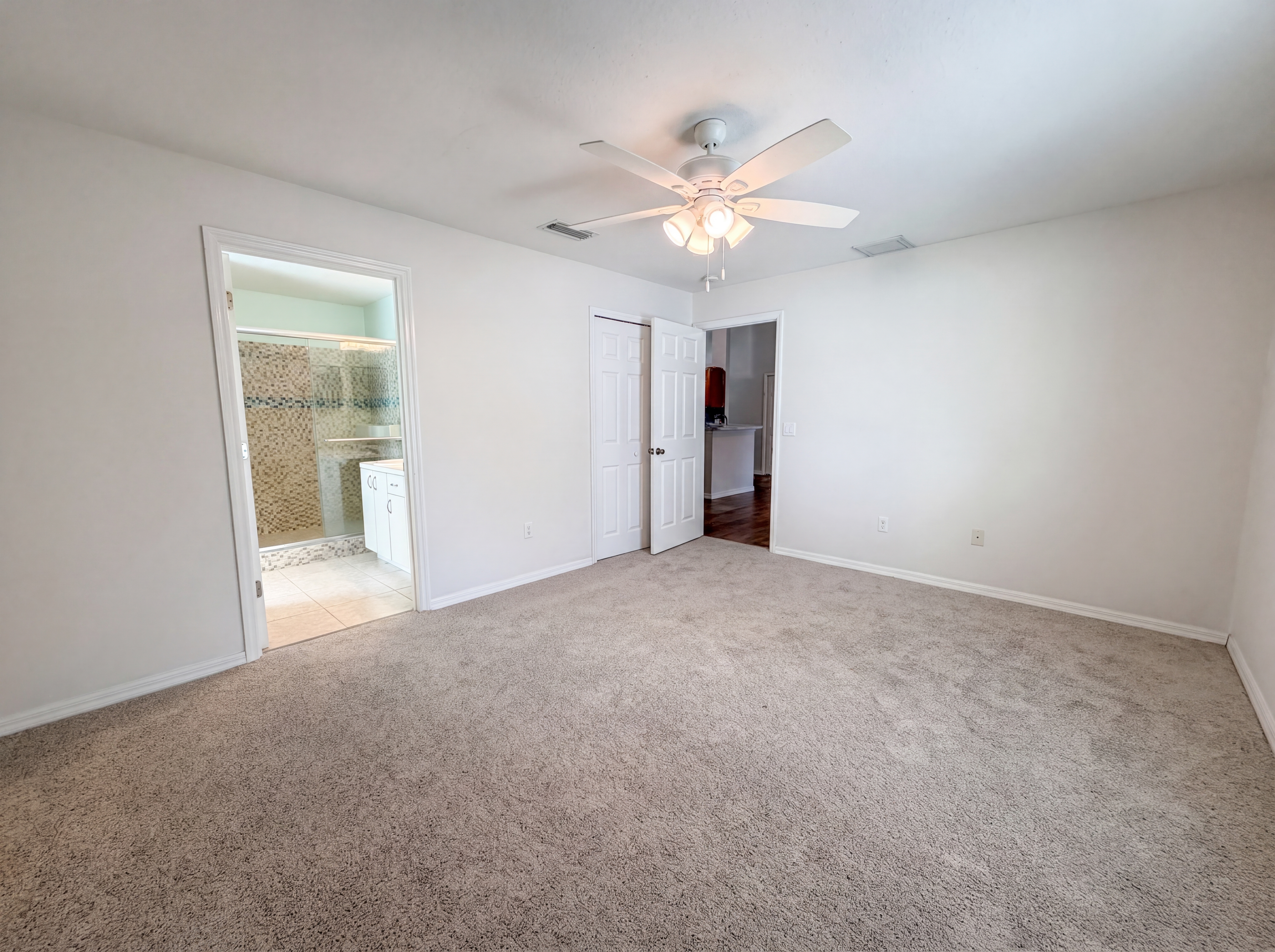 Photo 4 of 26 of 4790 Londel Ave, North Port, FL