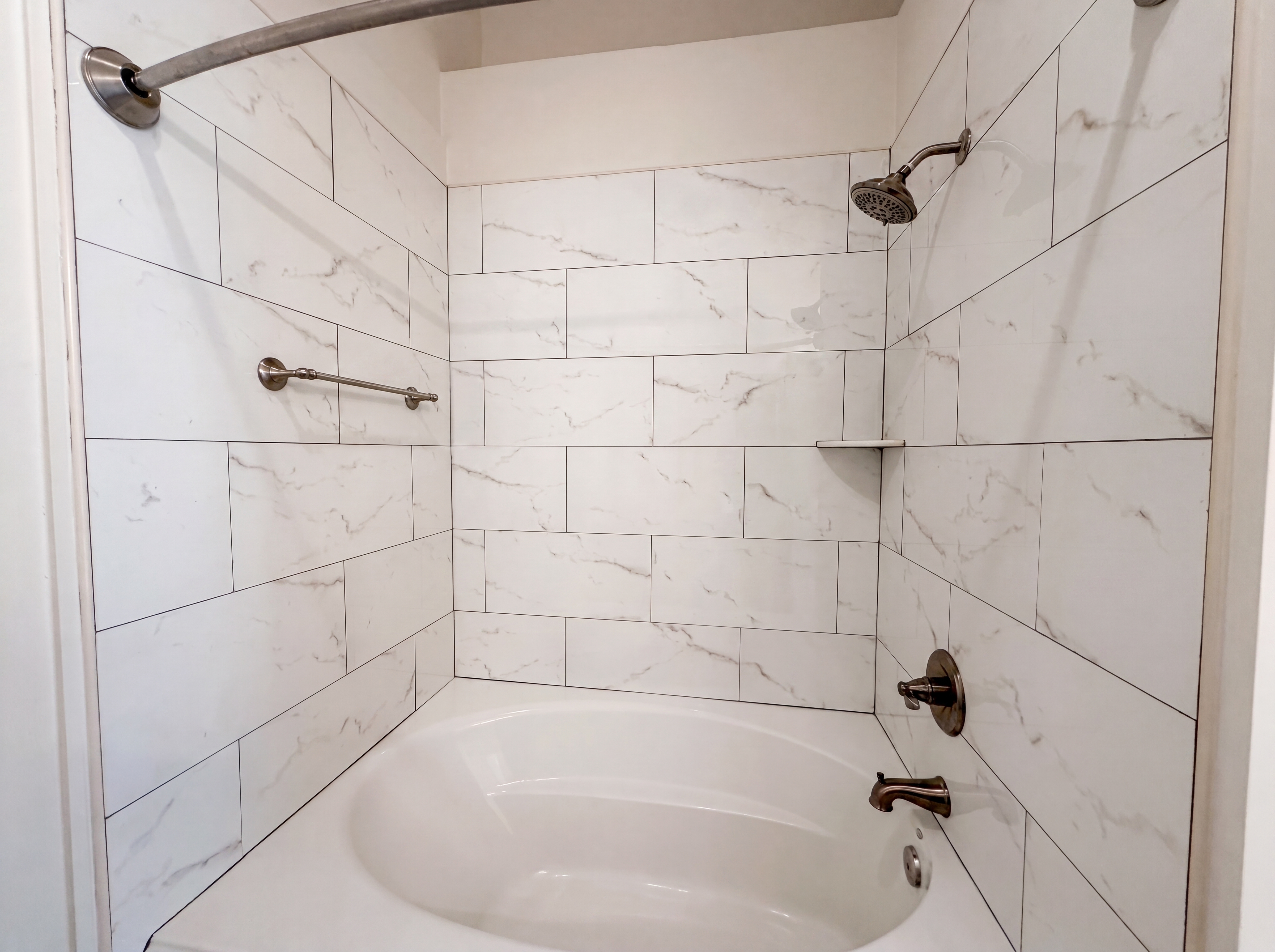 Photo 13 of 25 of 6774 Fairfax Ct, Lithonia, GA