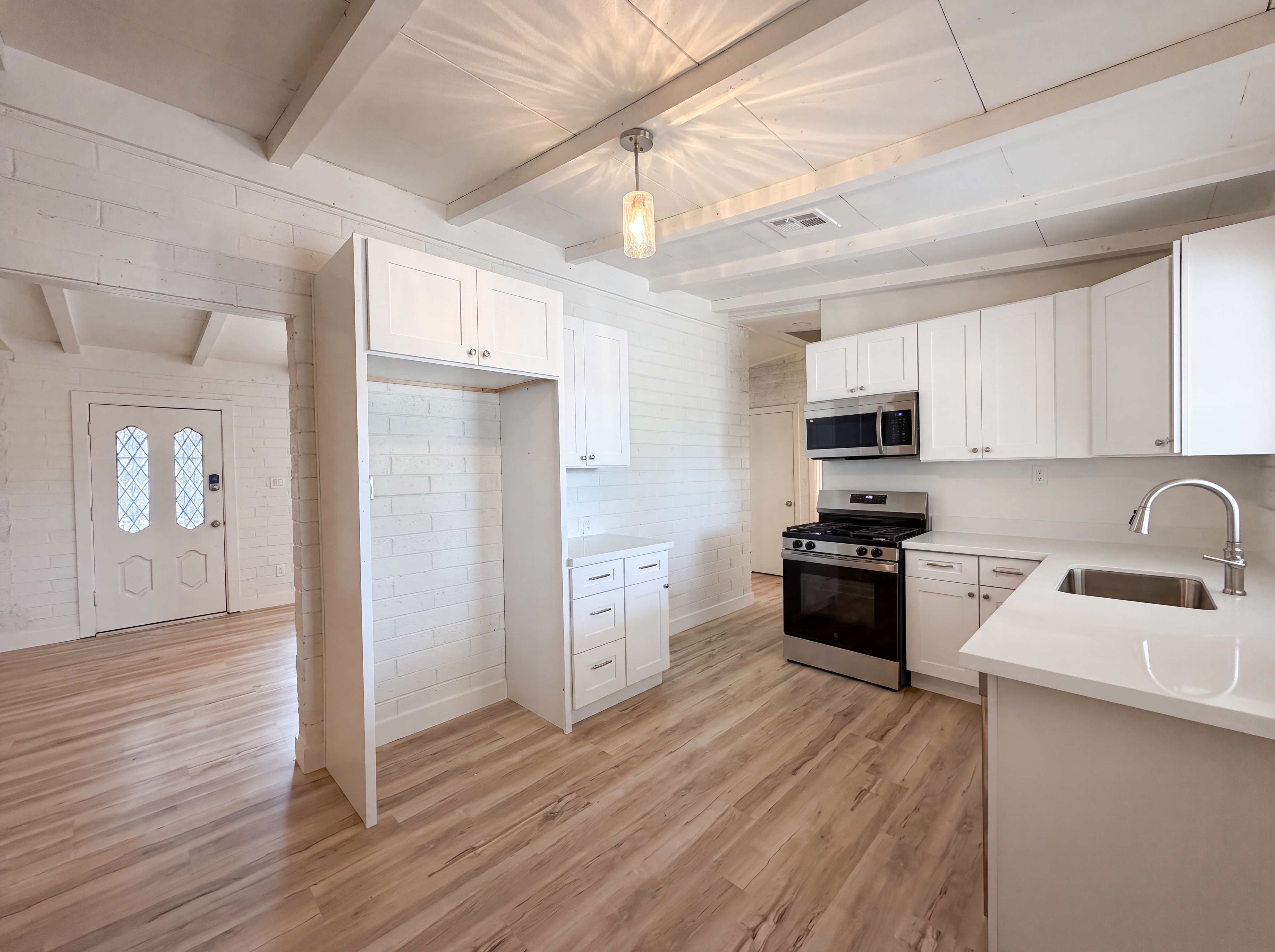 Photo 2 of 21 of 1507 W Wier Ave, Phoenix, AZ