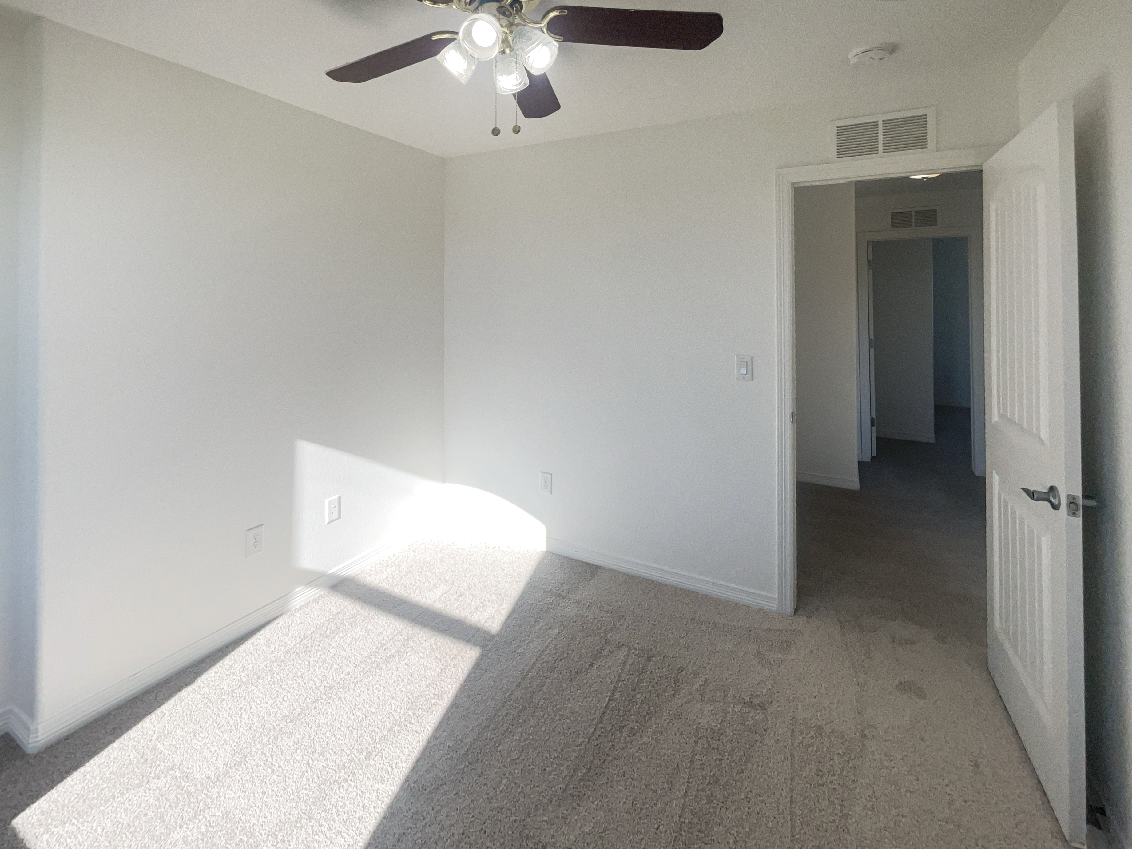 Photo 15 of 25 of 6812 Galpin Dr, Colorado Springs, CO