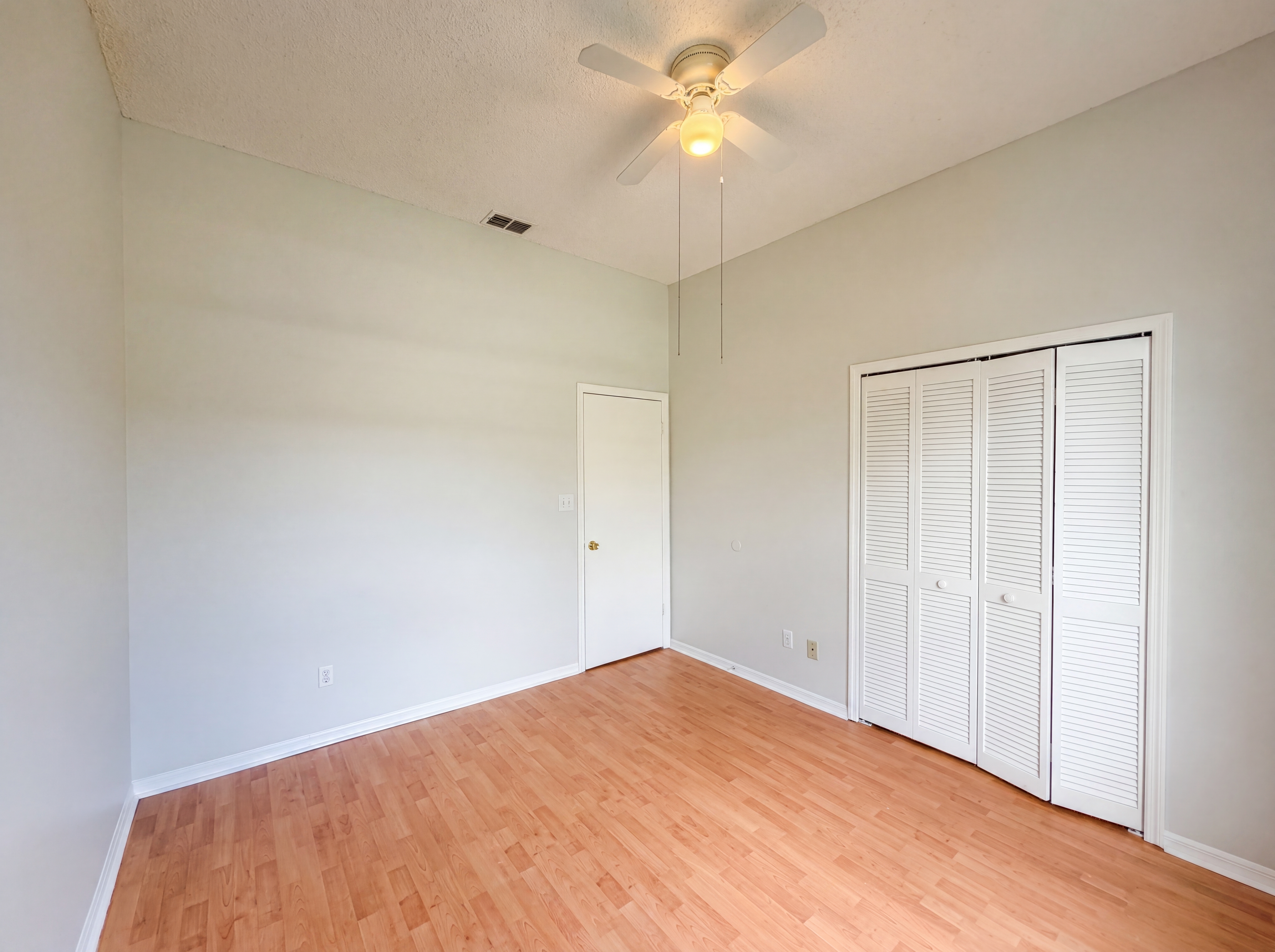 Photo 14 of 22 of 5263 Clarion Oaks Dr, Orlando, FL