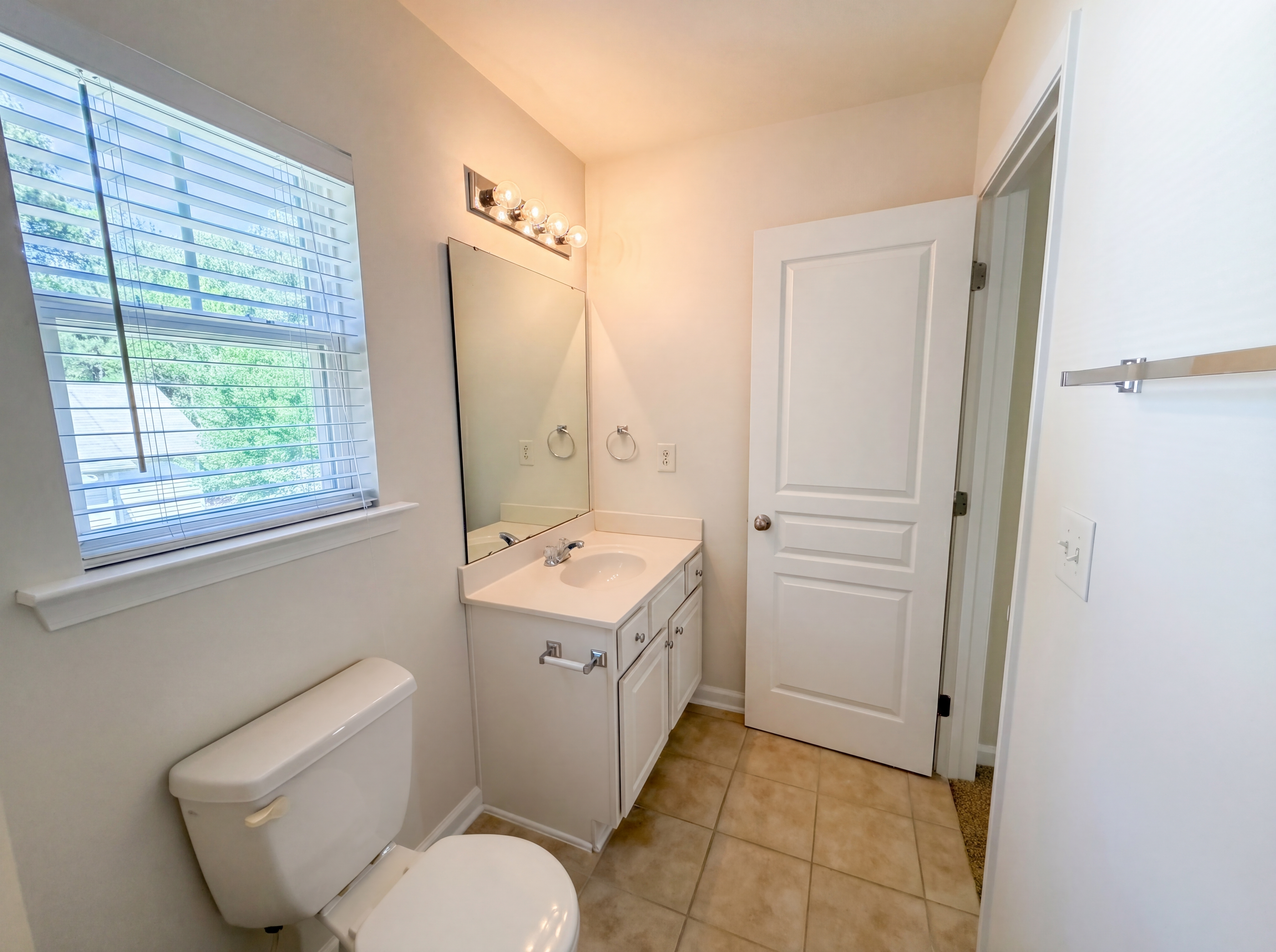 Photo 13 of 17 of 3216 Ranbir Dr, Durham, NC