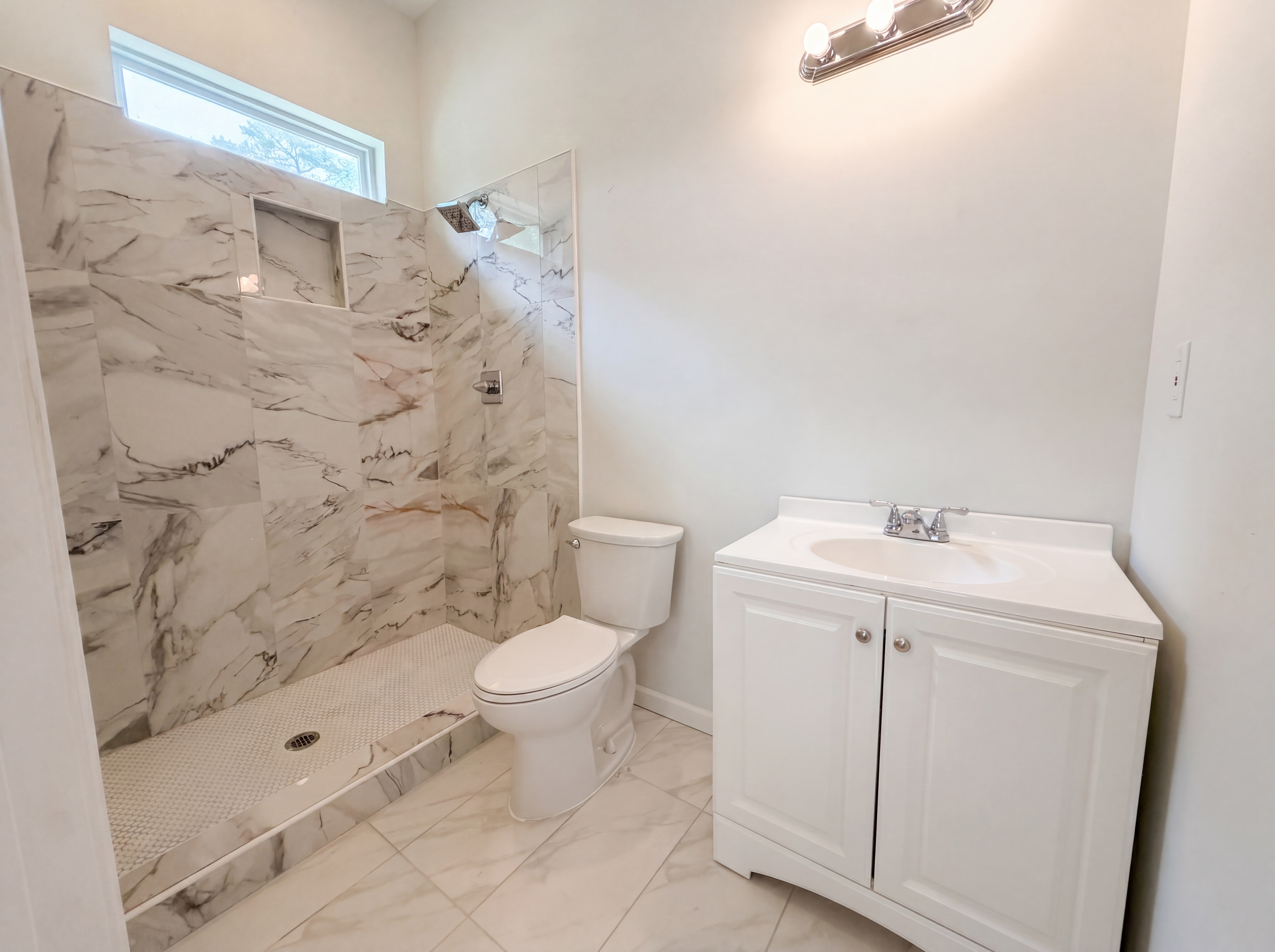Photo 16 of 22 of 861 77th St S, Birmingham, AL
