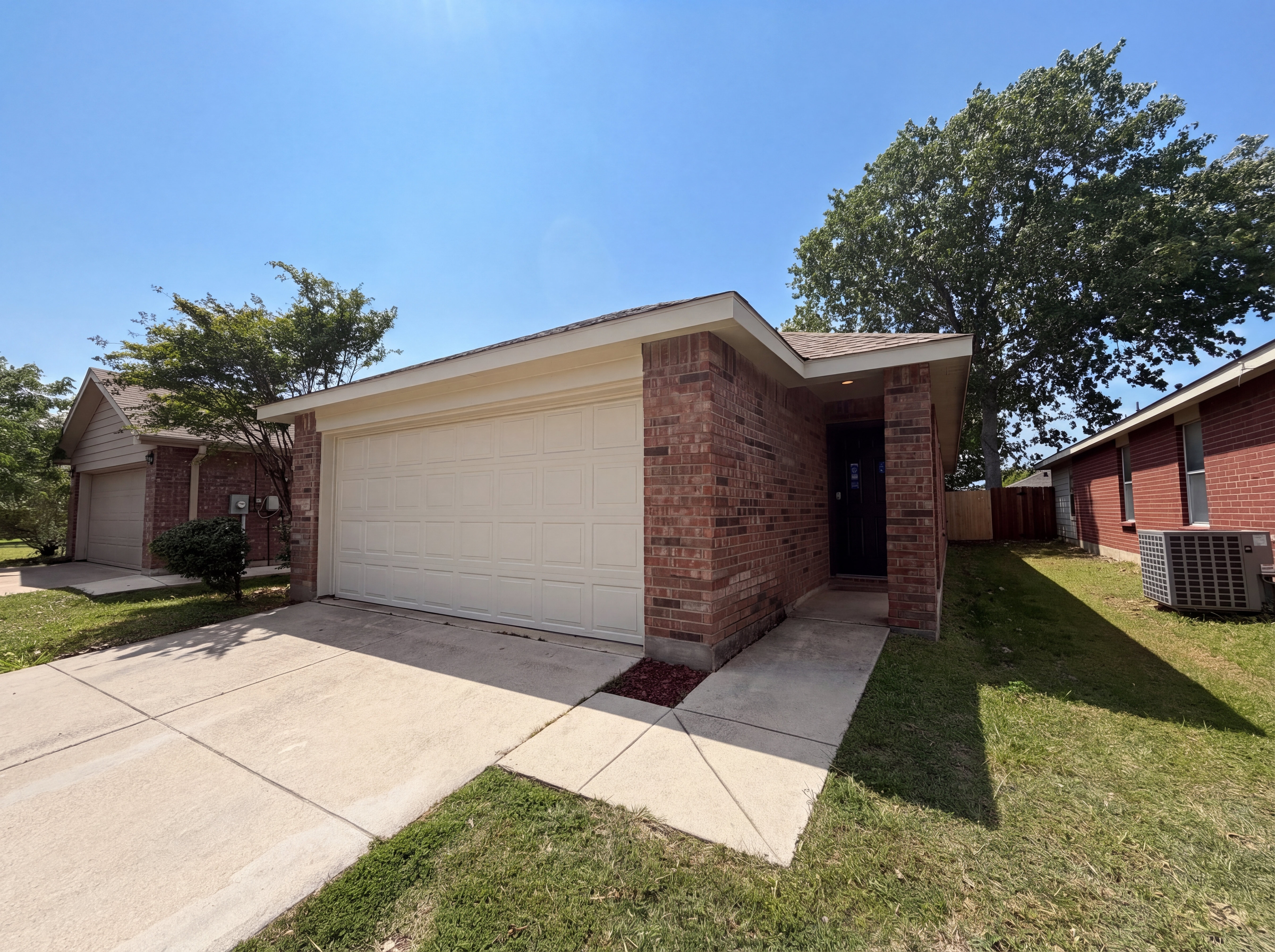 Photo 21 of 25 of 8849 Sun Haven Way, Fort Worth, TX