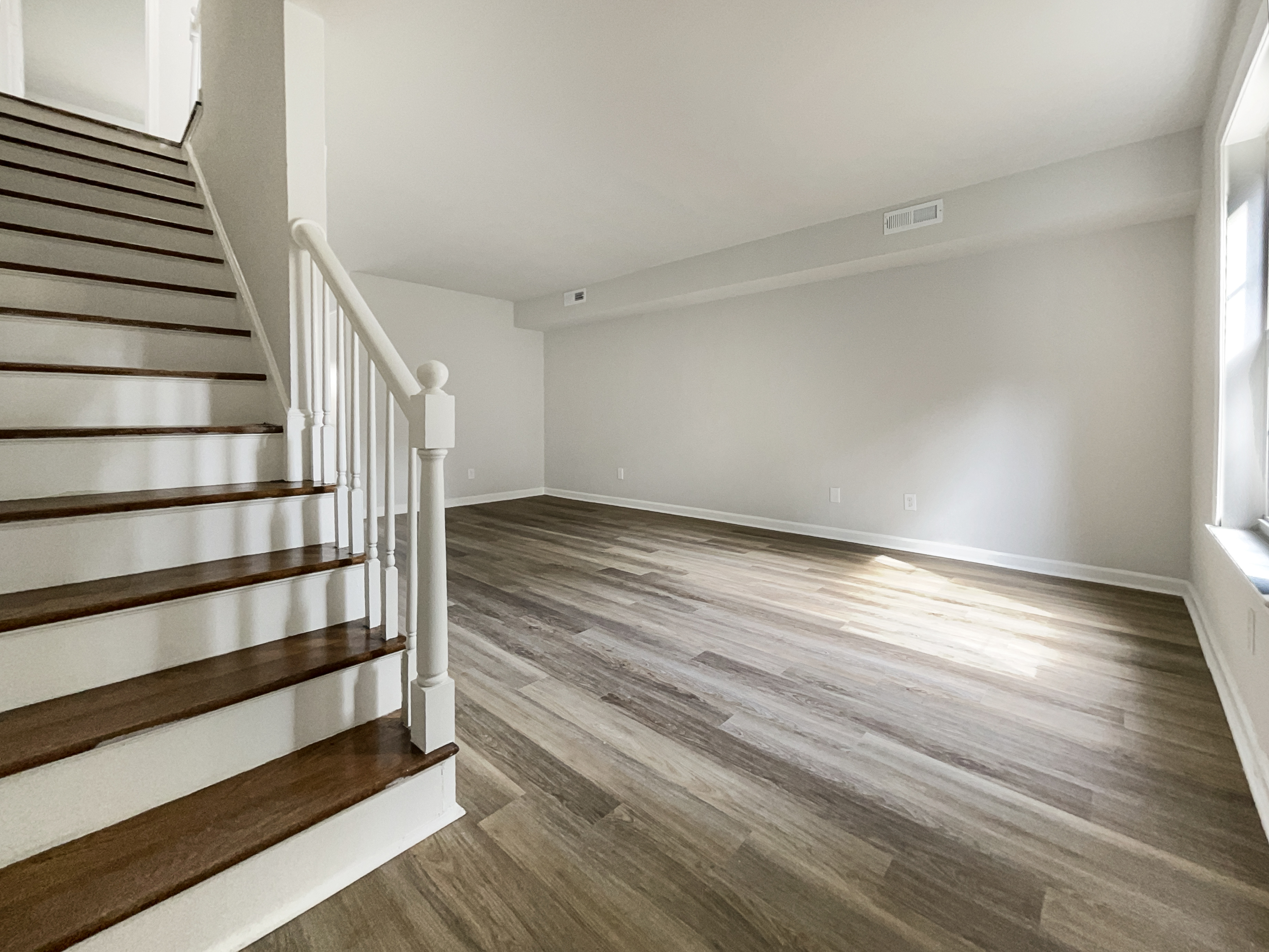 Photo 7 of 15 of 3737 Jamestown Cir, Raleigh, NC